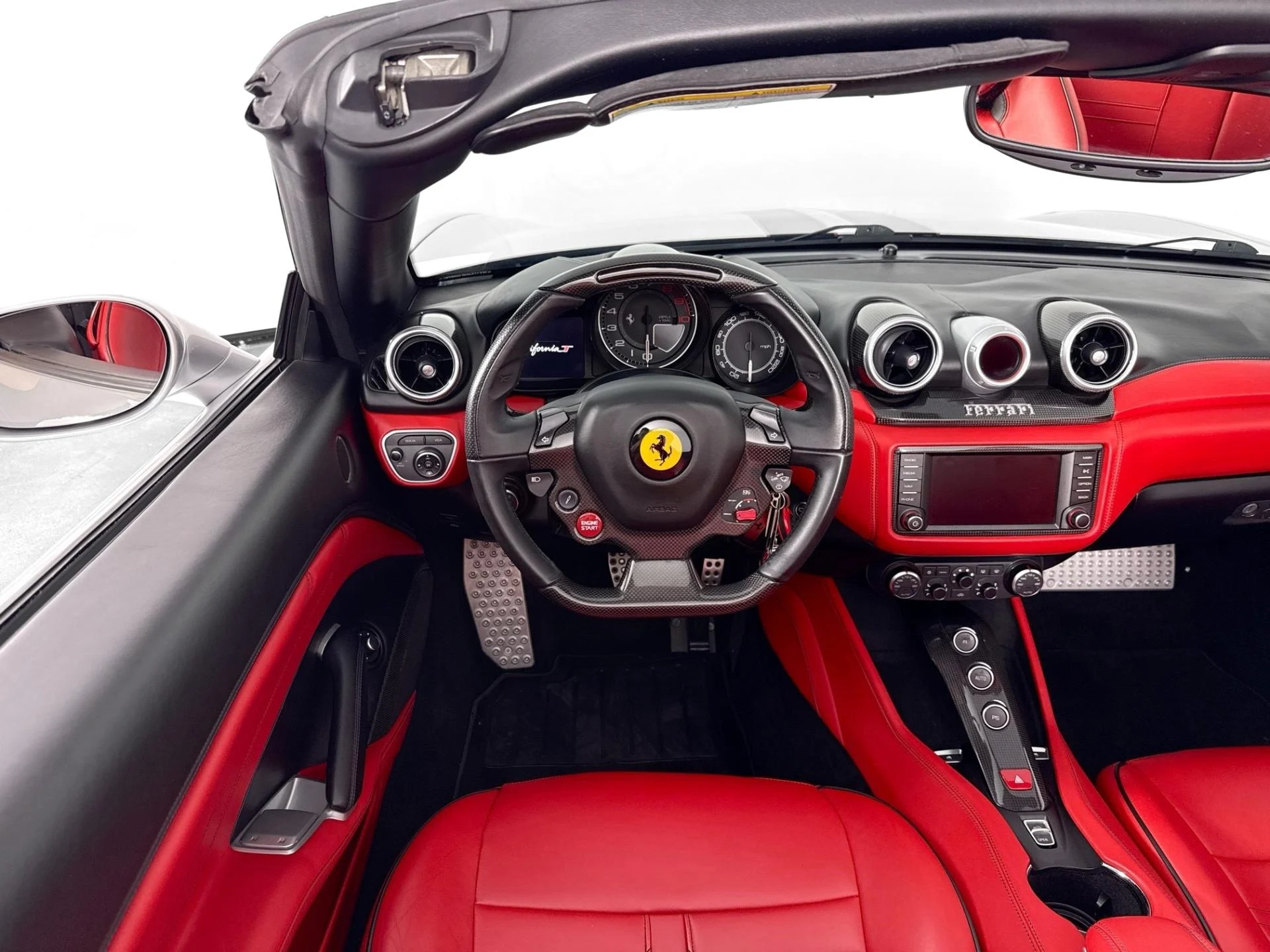 mph021_369172888_Used_2015_Ferrari_California_T_1782334333_e66fe12657