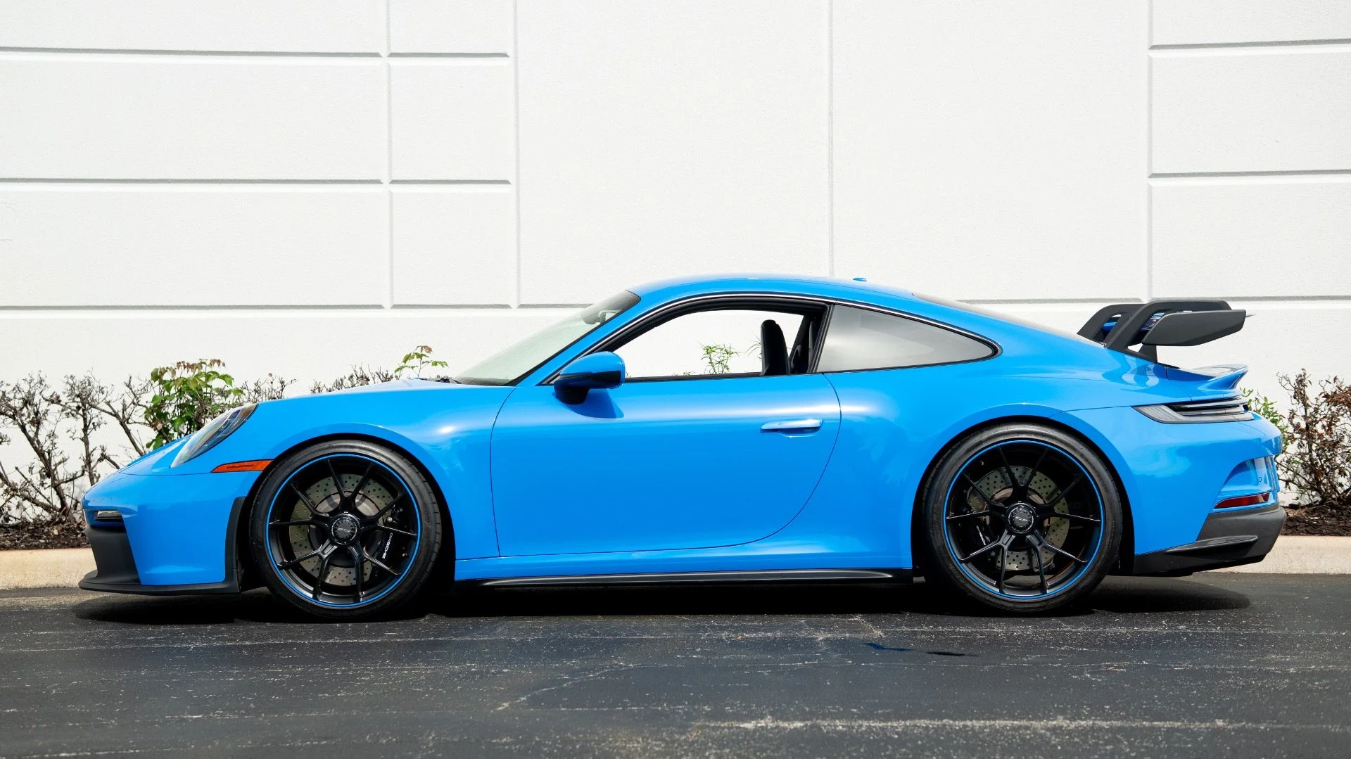 mph021_3697846777_Used_2022_Porsche_911_GT_3_1753806874_88e05418dd