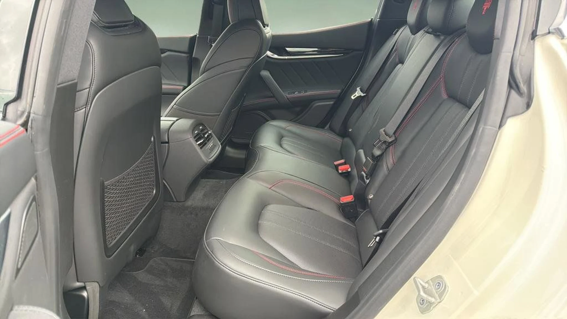 mph021_3703030540_145571d3db8149cdafdba1baacfdcd37_9391fbb097