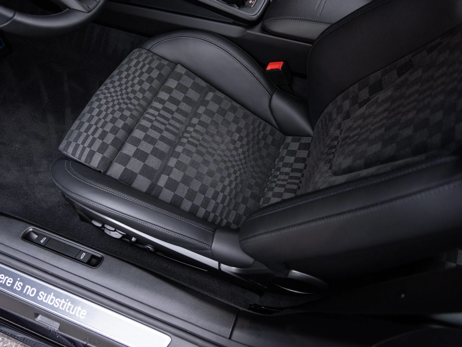 mph021_3705518555_22_b7c392383d