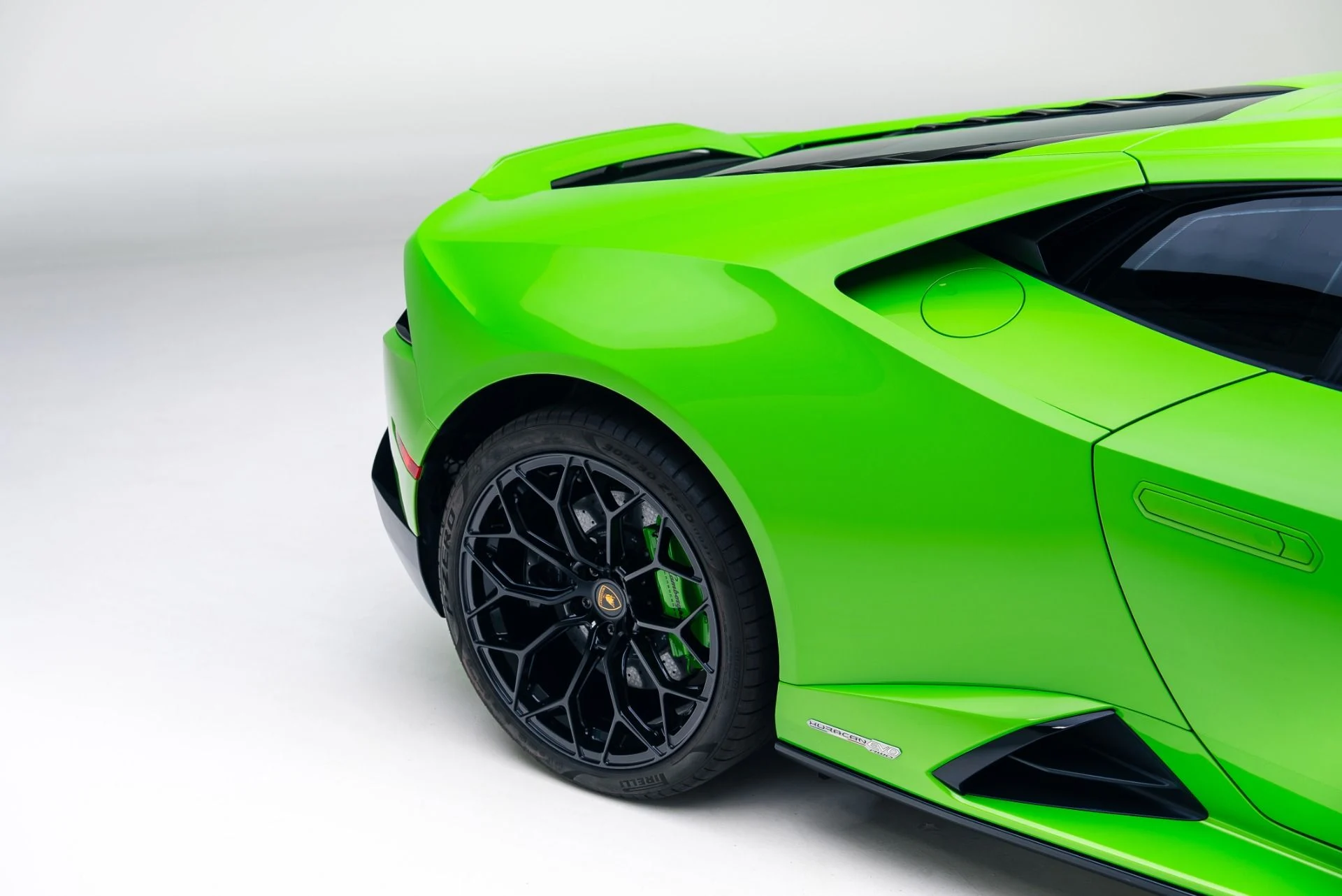 mph021_3707317391_Used_2023_Lamborghini_Huracan_EVO_1765473040_8ccef2efe0