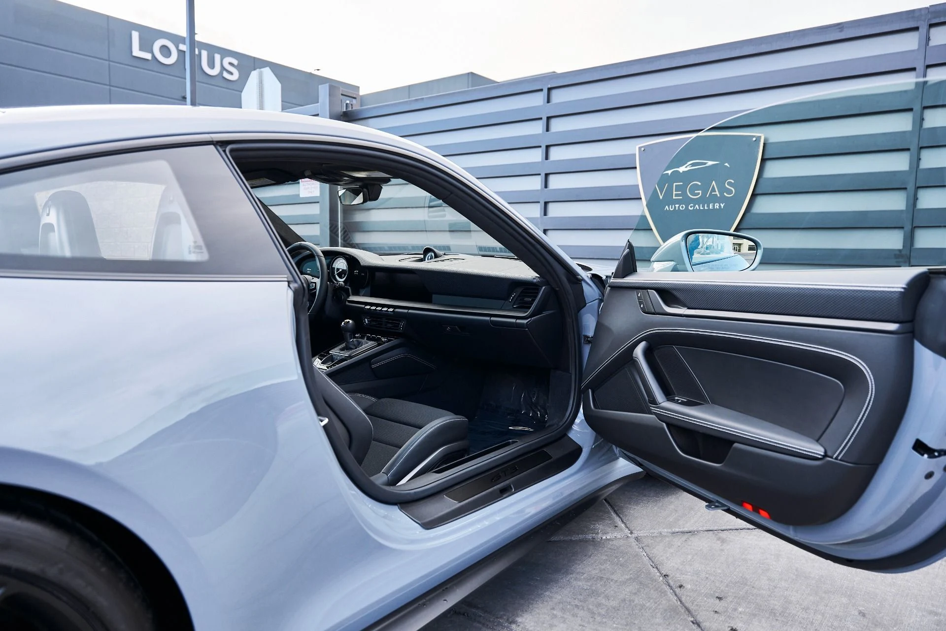 mph021_3709498479_Used_2023_Porsche_911_GT_3_1771295163_a95ce366d6