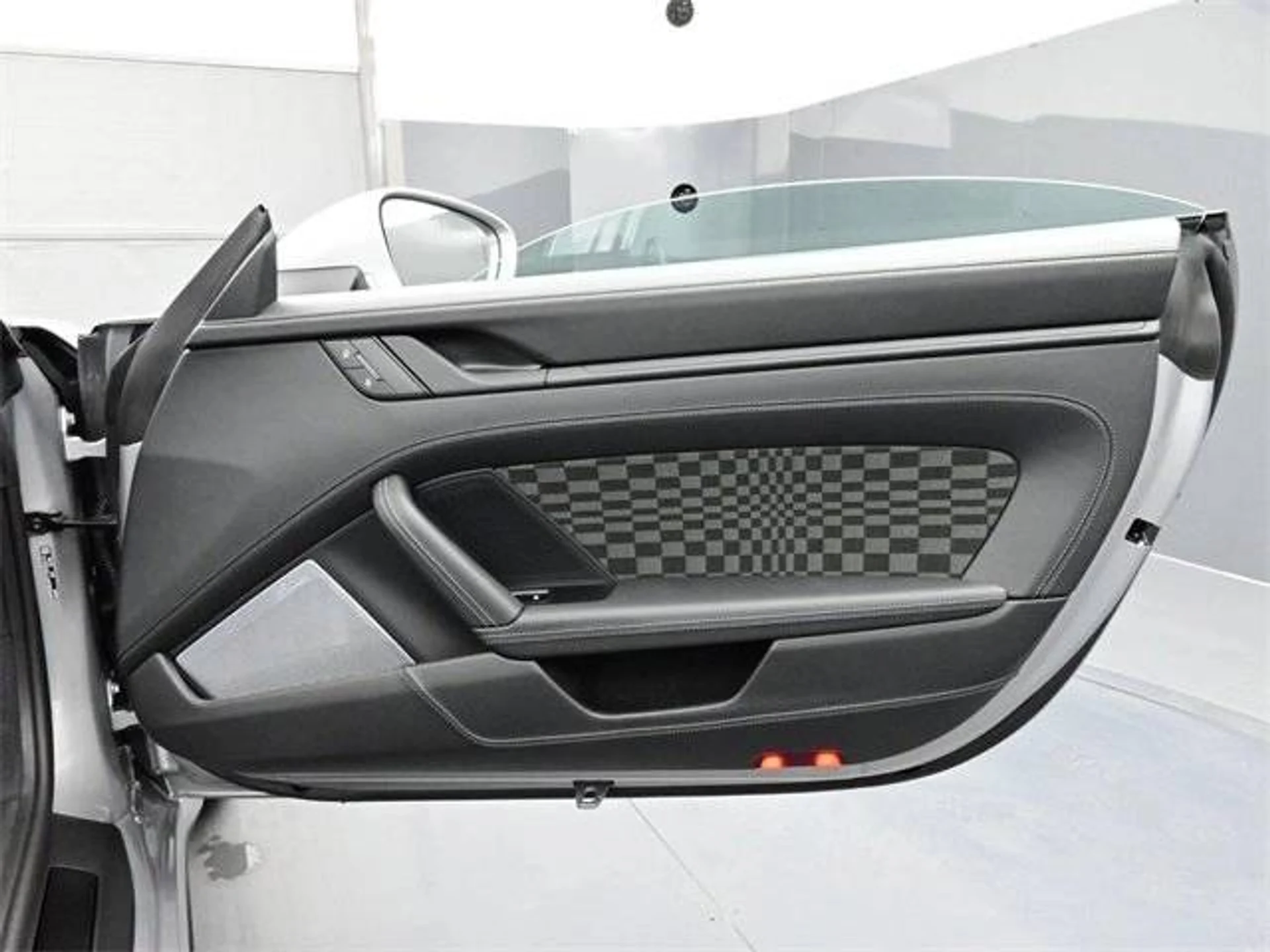 mph021_3710256813_7f9d434f578796ed73c140ac8277b4e5x_9d44609206