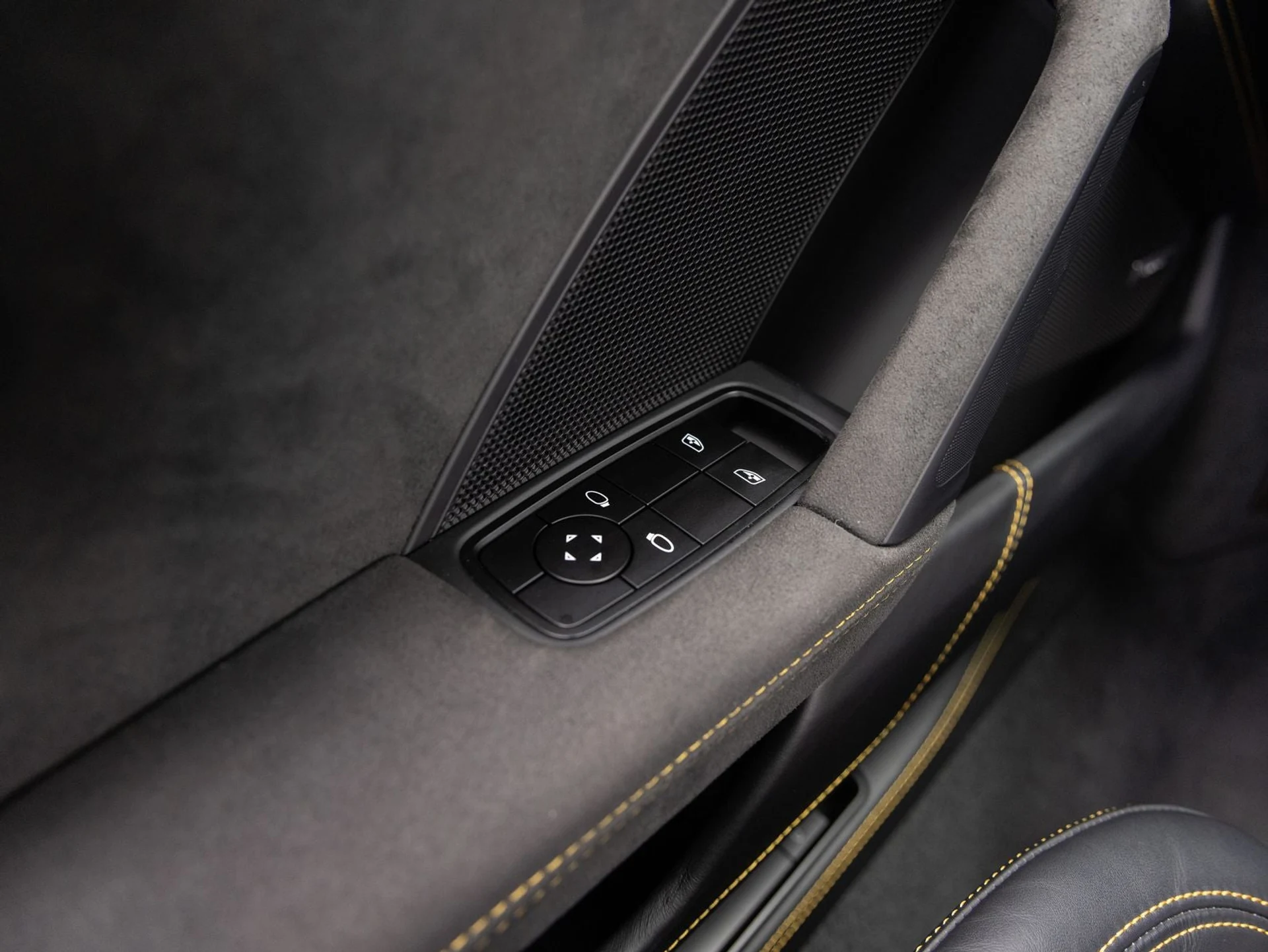 mph021_3711595657_22_8d10ccf56b