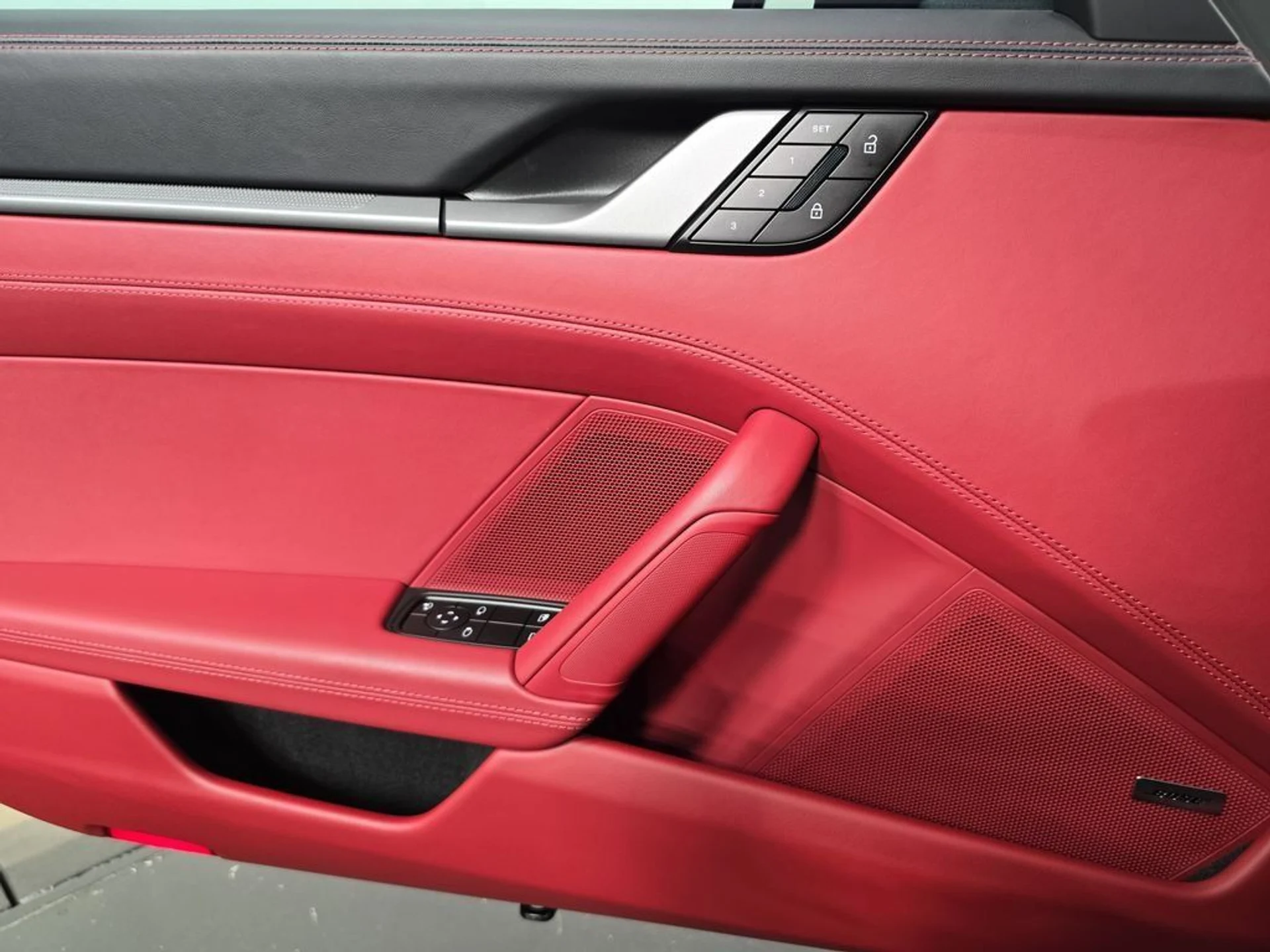 mph021_3715824966_2fe0d95f53351ec16079261a874641ee_94e0b35b69