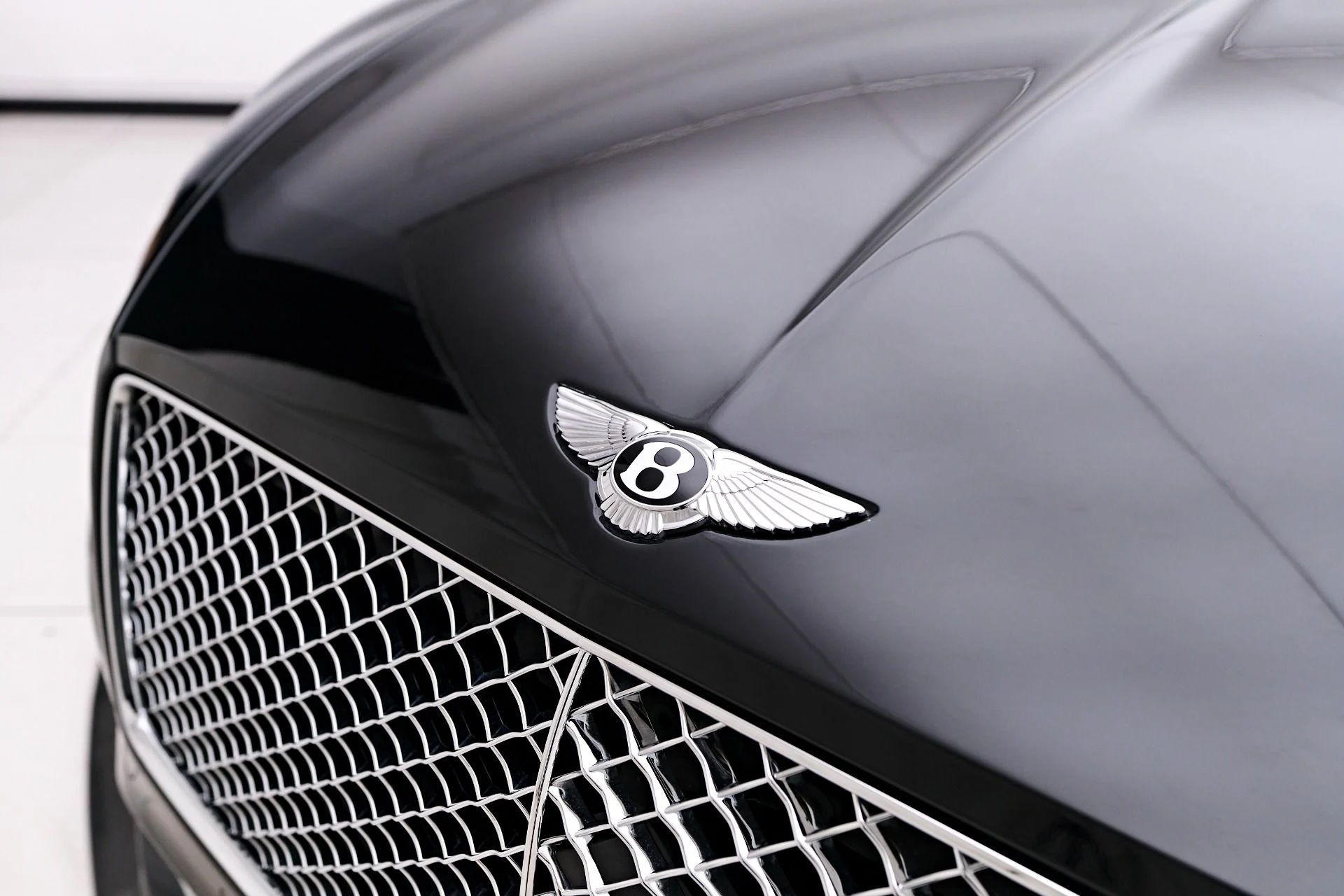 mph021_3716029958_Used_2023_Bentley_Continental_GT_Azure_1757028938_c4fccd9b0f