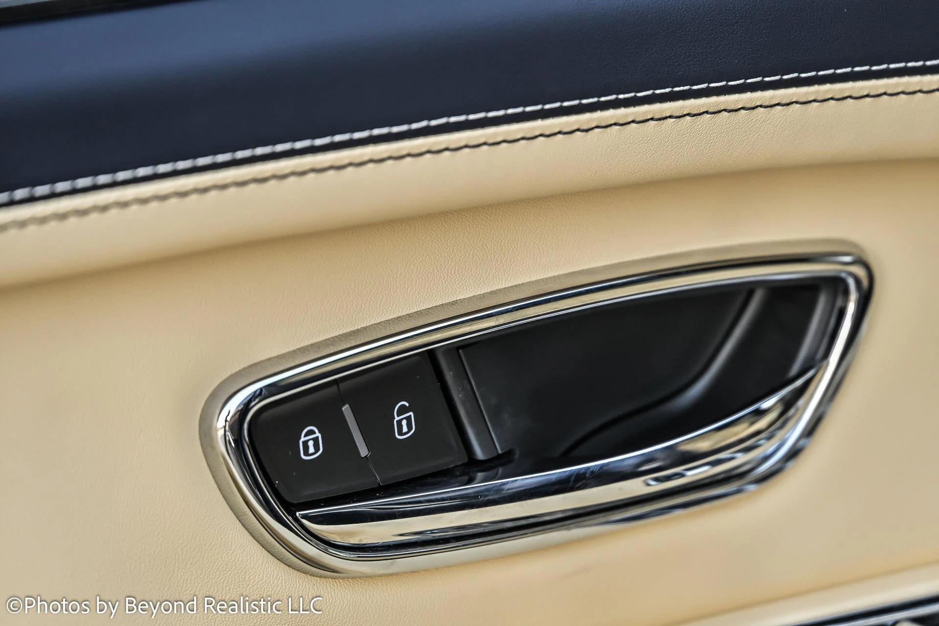 mph021_3716656098_Used_2023_Bentley_Bentayga_EWB_1769853179_0e6931ee81