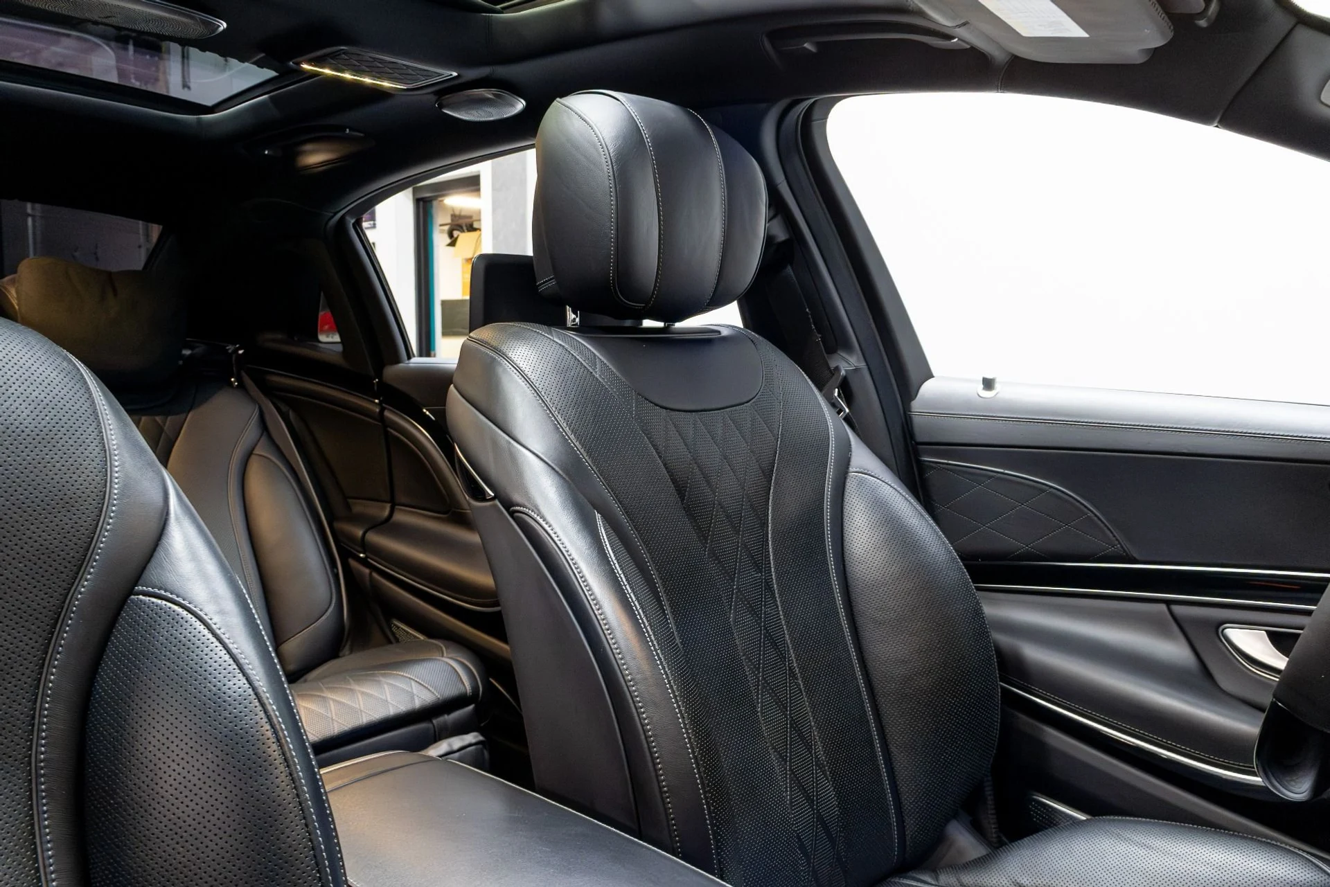 mph021_3719276410_Used_2020_Mercedes_Benz_S_Class_Maybach_S_650_1773874988_cab000742f