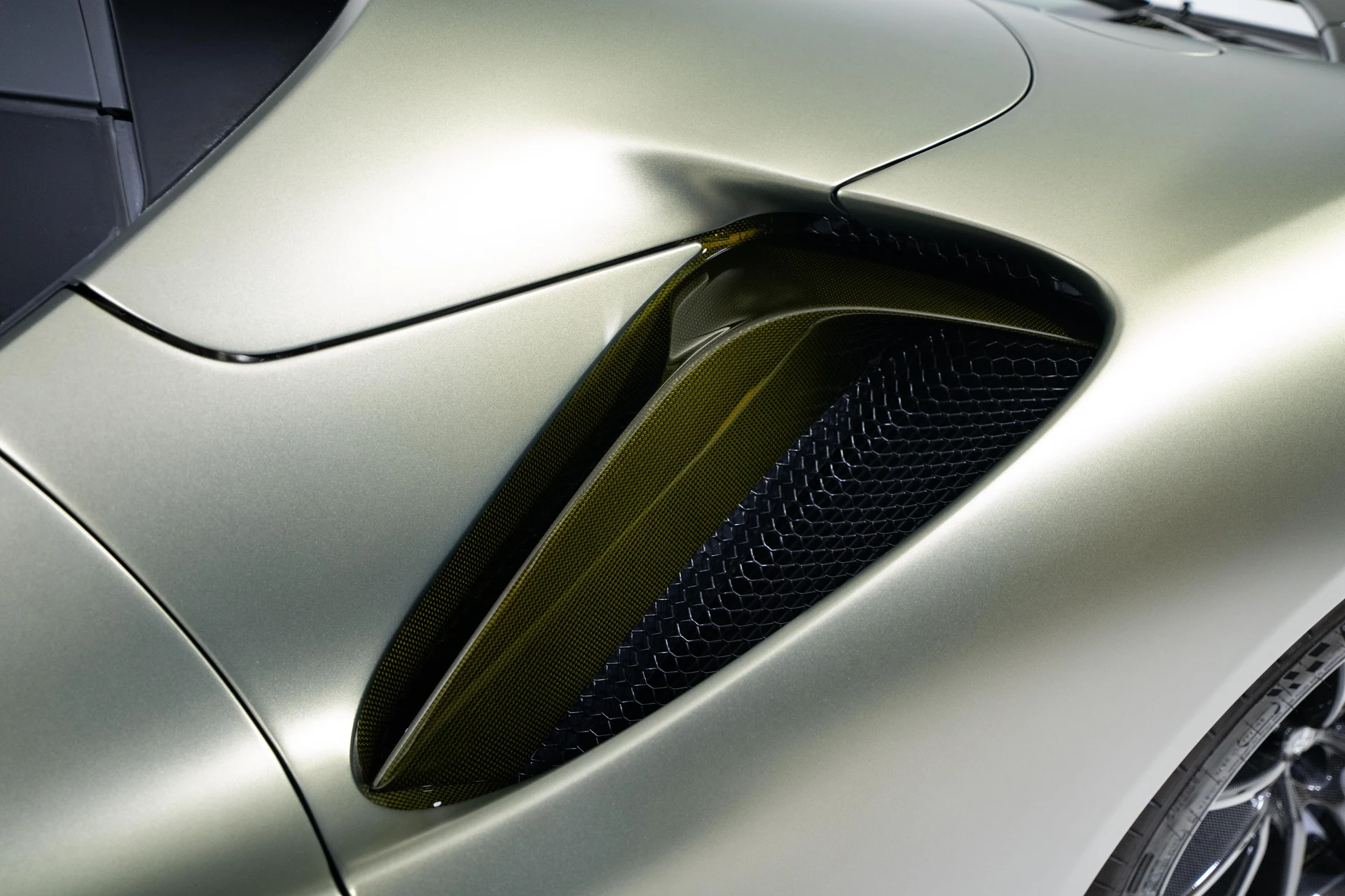 mph021_3722145269_a69f5074aba010896e0852d3e879d46e_583c5dab41