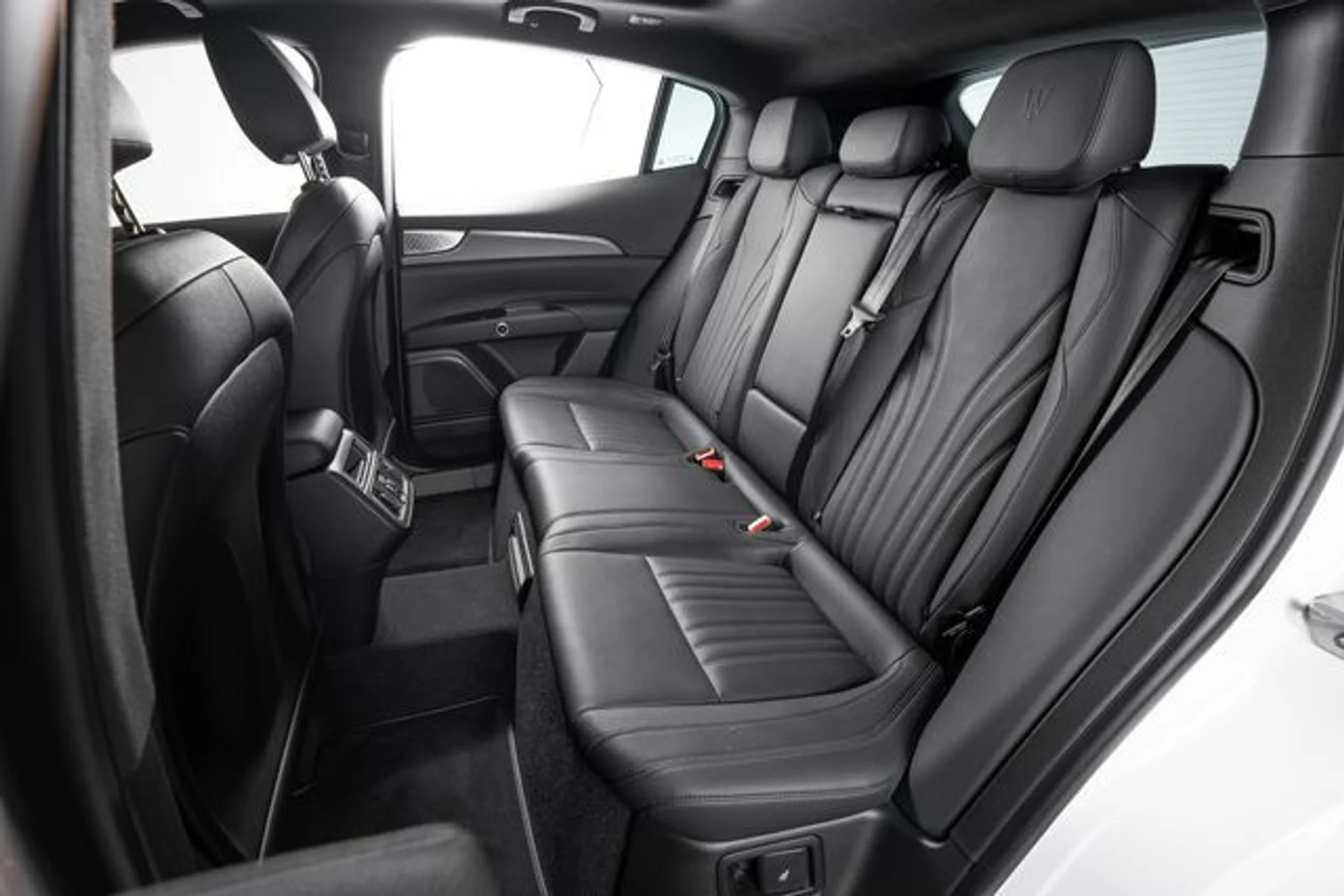 mph021_3722517250_b01cf8bfd46b1e52ad70238d2d3b2b92x_61df2138bc