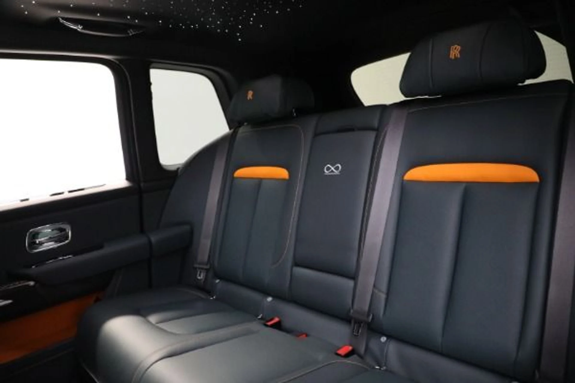 mph021_372365575_Used_2024_Rolls_Royce_Black_Badge_Cullinan_8df373ed7c