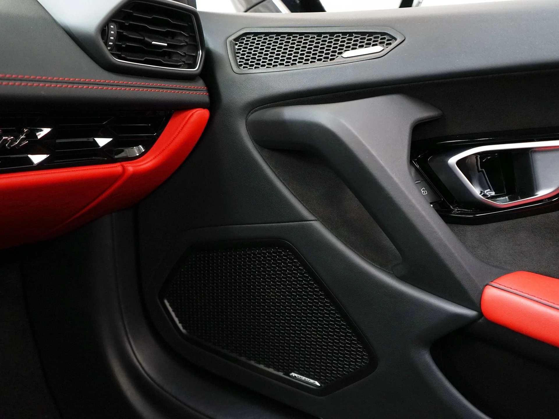 mph021_3724558013_b8c79c0ae7534765fff36f3f6273837ex_b48fa7c2a2