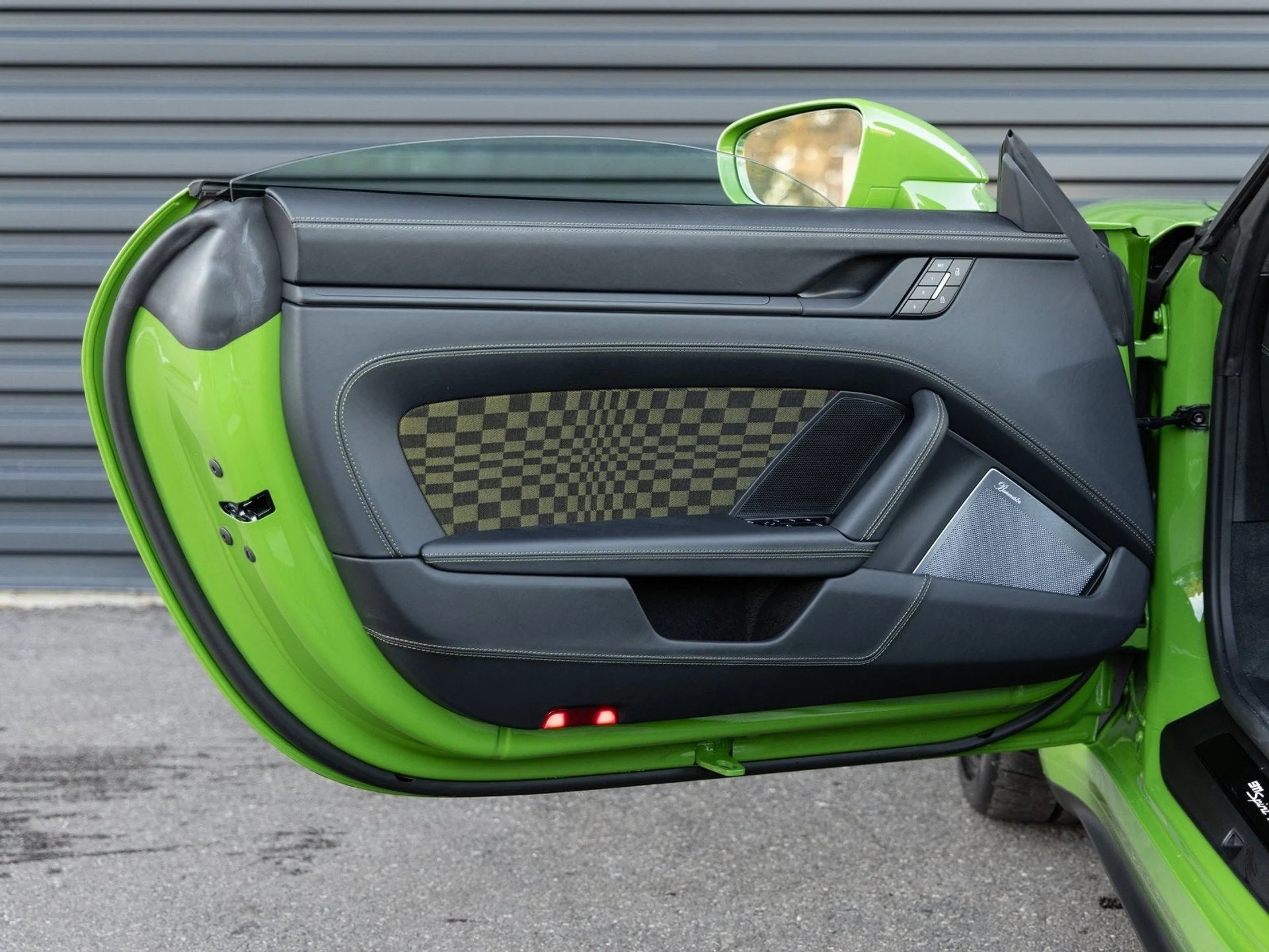 mph021_3732179263_22_5419fbac7c