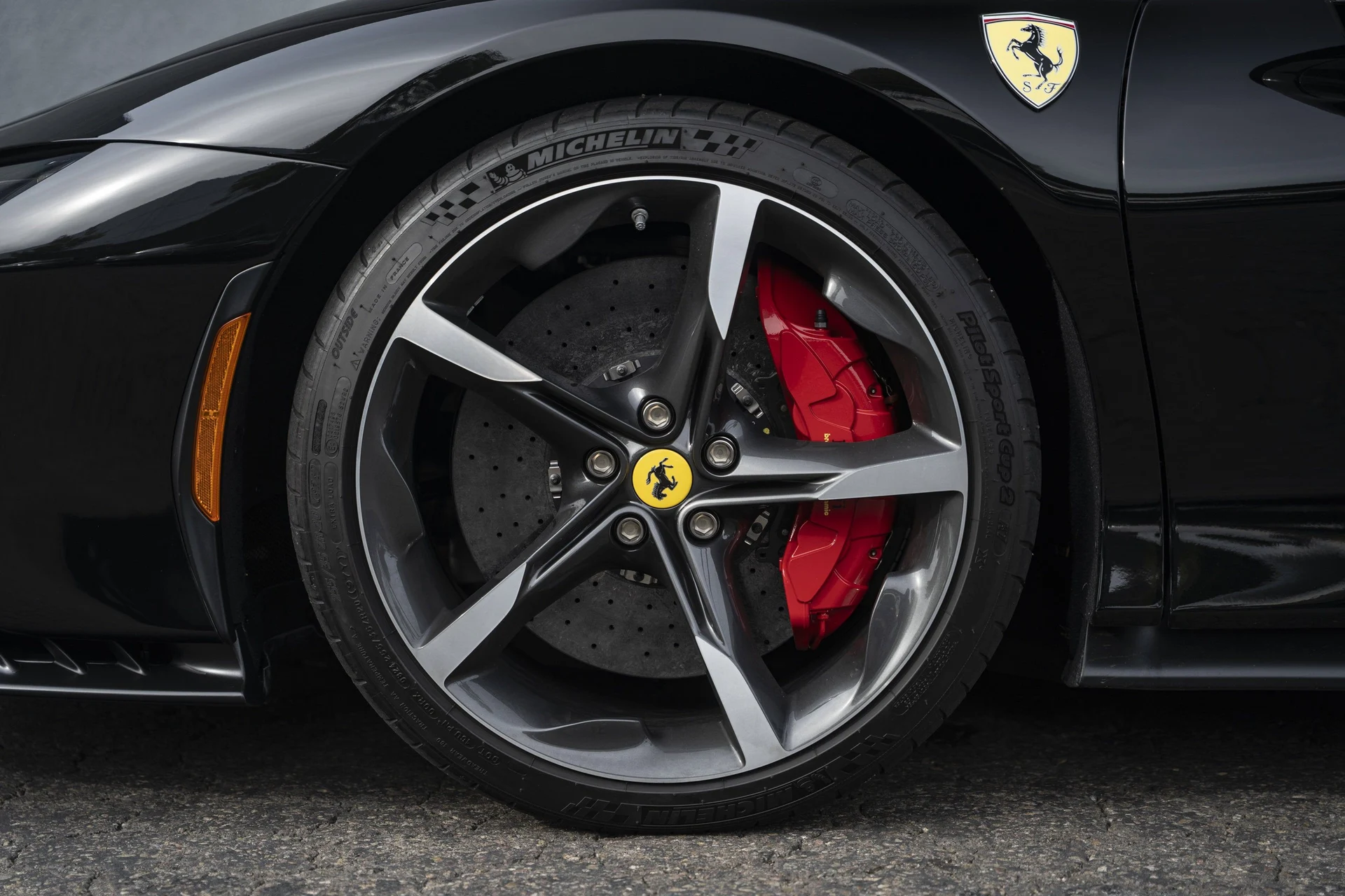 mph021_3732576872_b8cd5f9acbe04e06ac49af919124fc26_8bb19f9f59