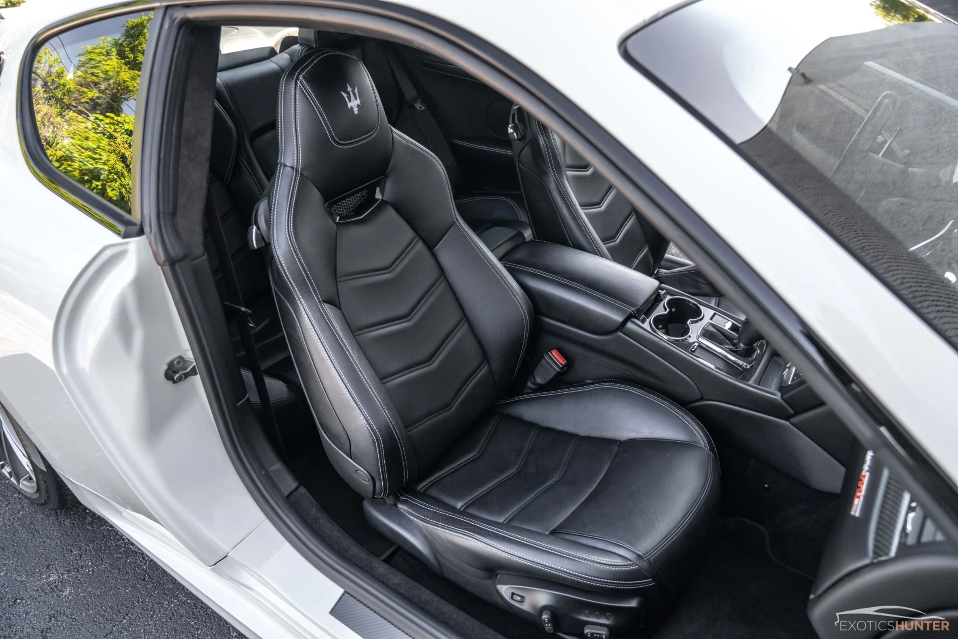 mph021_3733066056_Used_2013_Maserati_Gran_Turismo_MC_with_Carbon_Everywhere_and_Bose_Audio_1761061125_aac21e3119