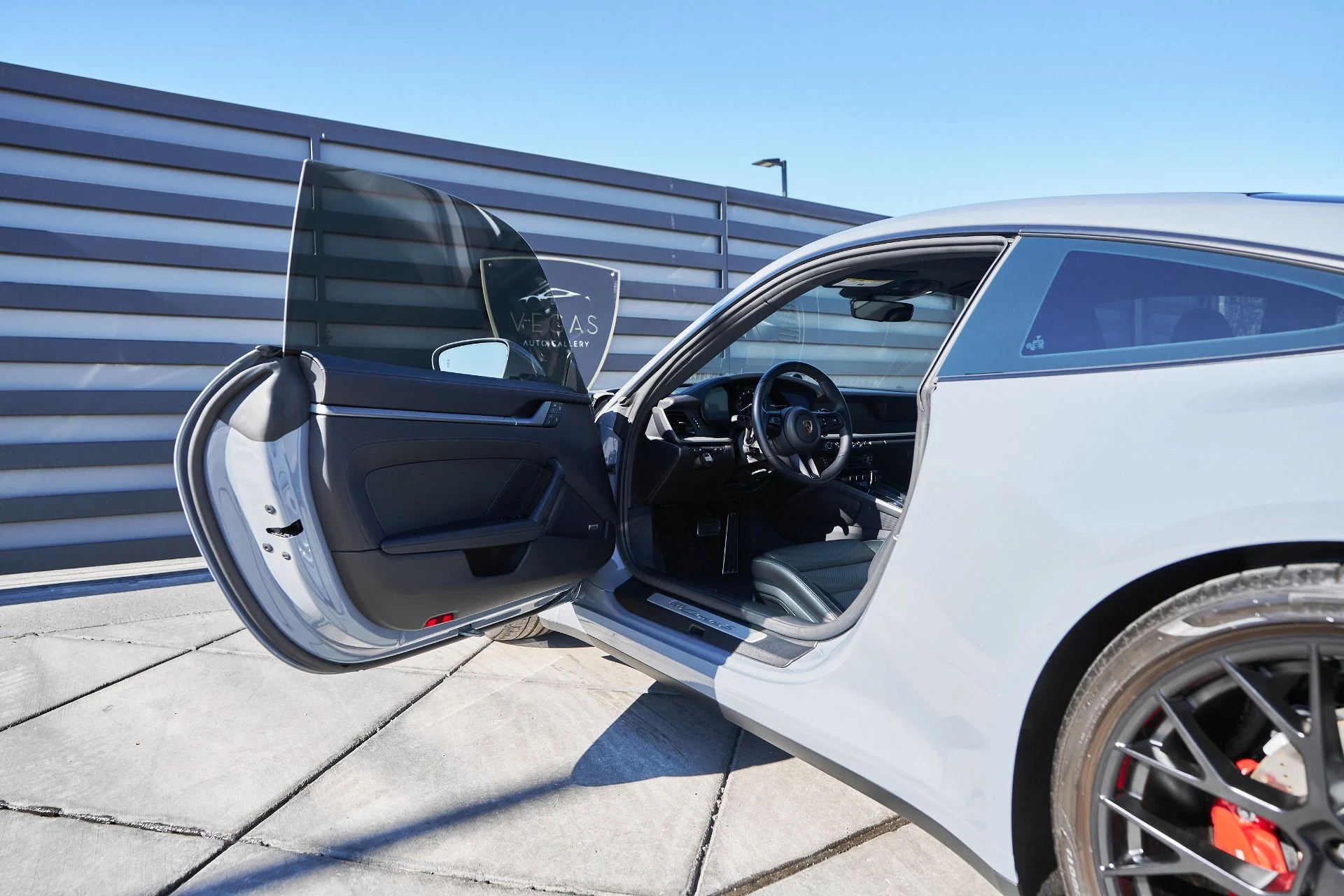 mph021_3735788984_Used_2024_Porsche_911_Carrera_S_1763676109_d157efb429