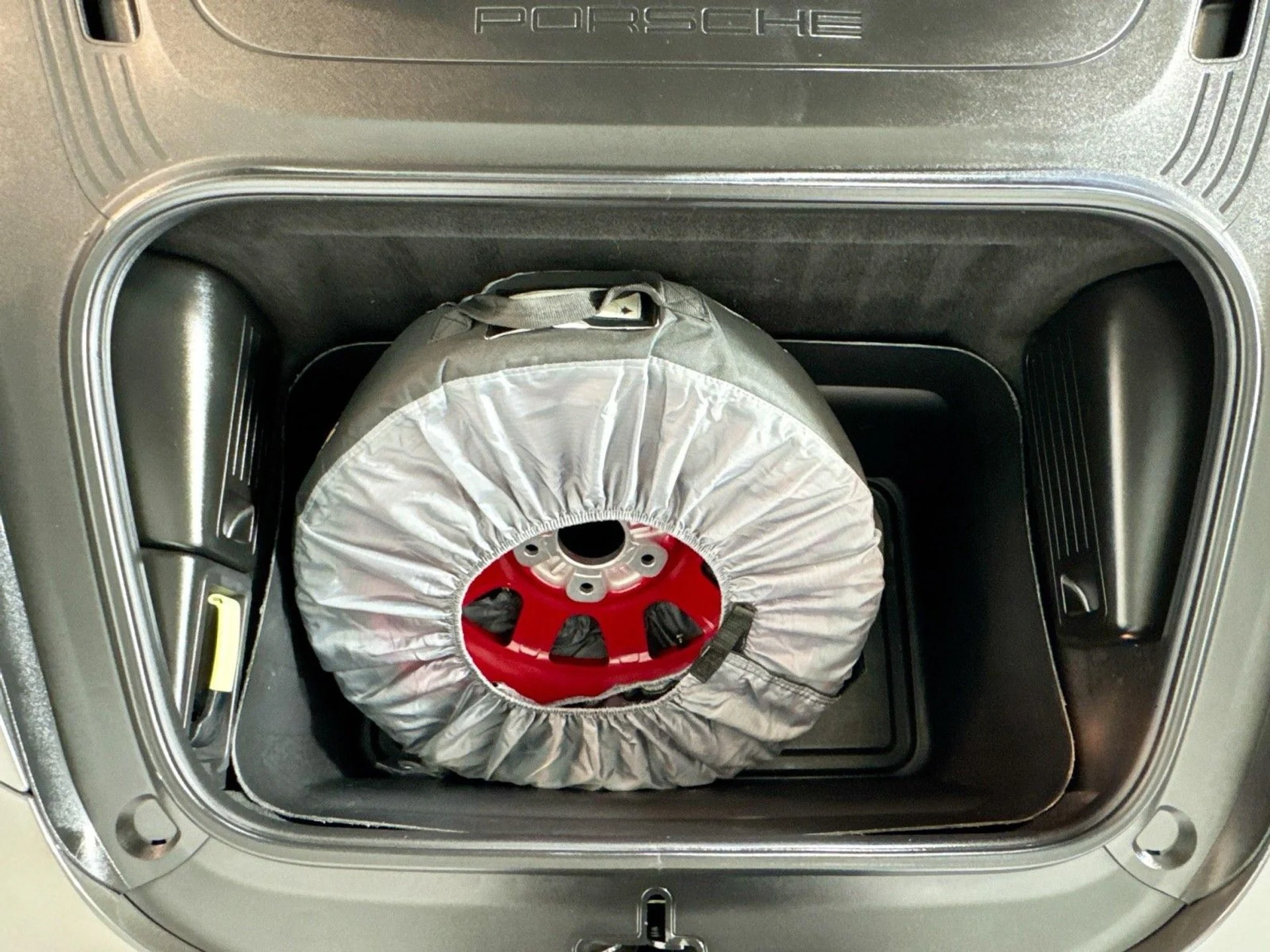 mph021_3736600876_f5f01f5d980012b0a9a1f0ab065ad55f_f3a40459fa