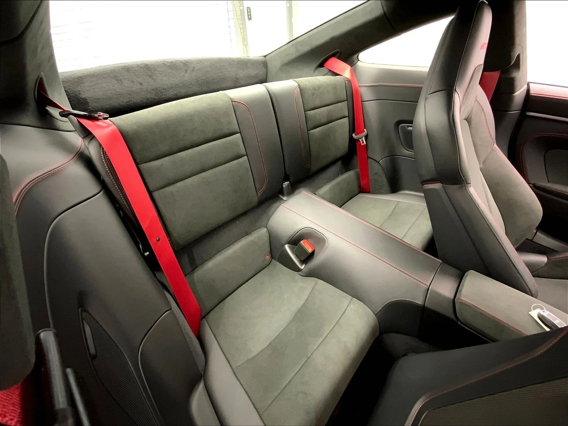 mph021_3752604332_bd1f395b1dd956ff0693478771183467x_d7b07a1a81