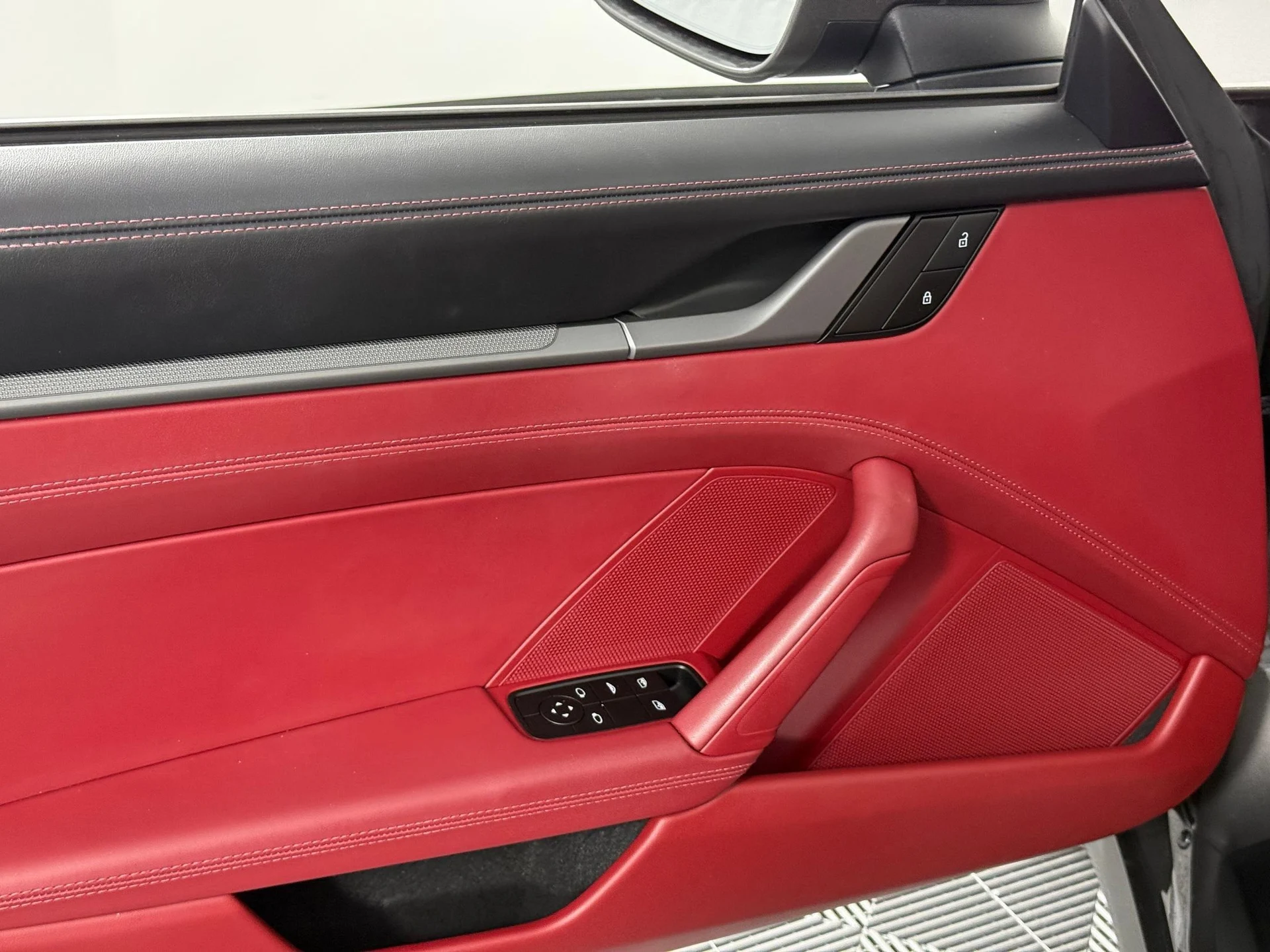 mph021_375551817_0a1e086cf85807561786913d5463cf26x_43d413ee04