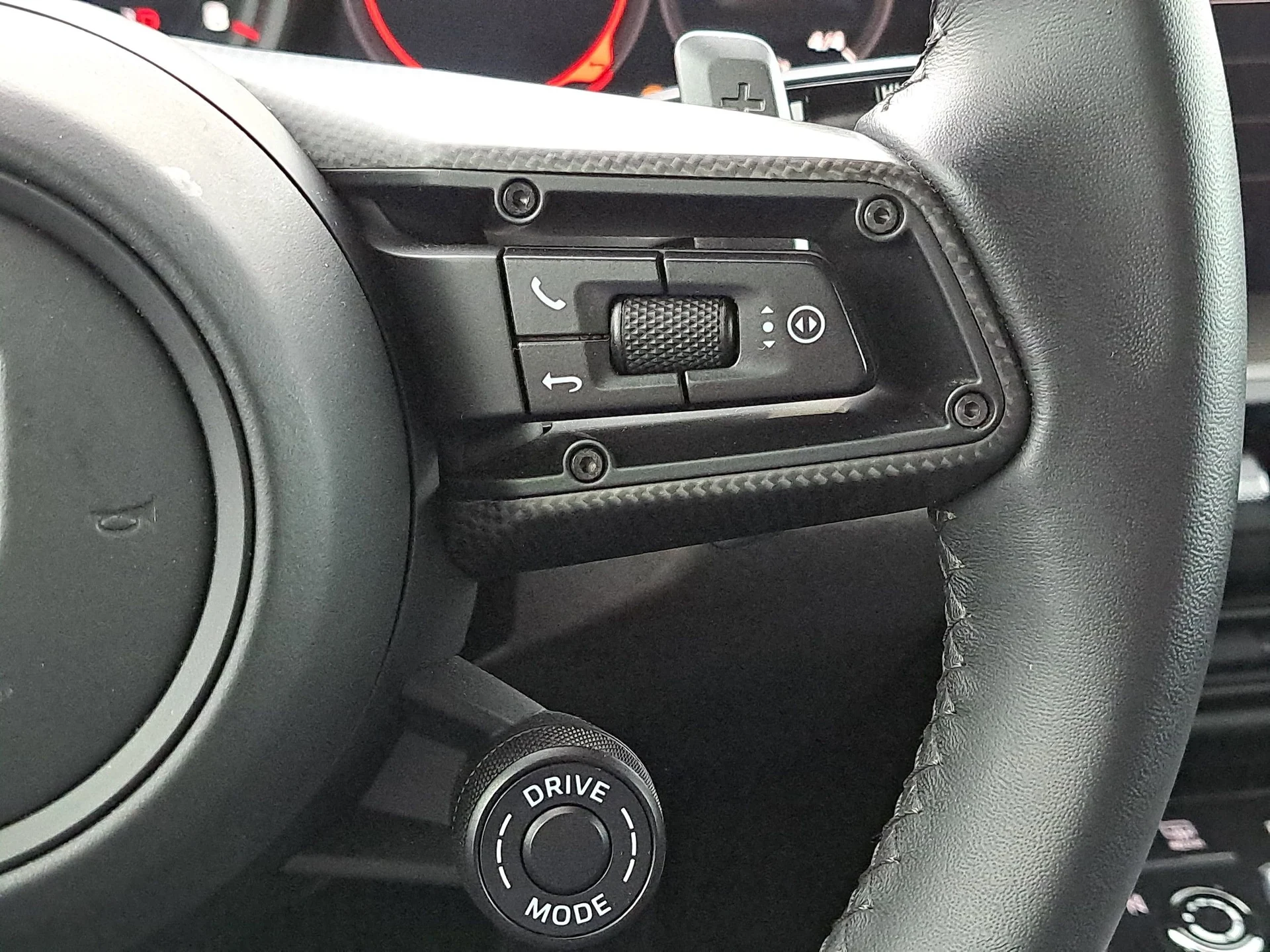 mph021_376774472_7be1e4865e06d3af8d22e6b0b9c9f5f9x_0c16dd8c36