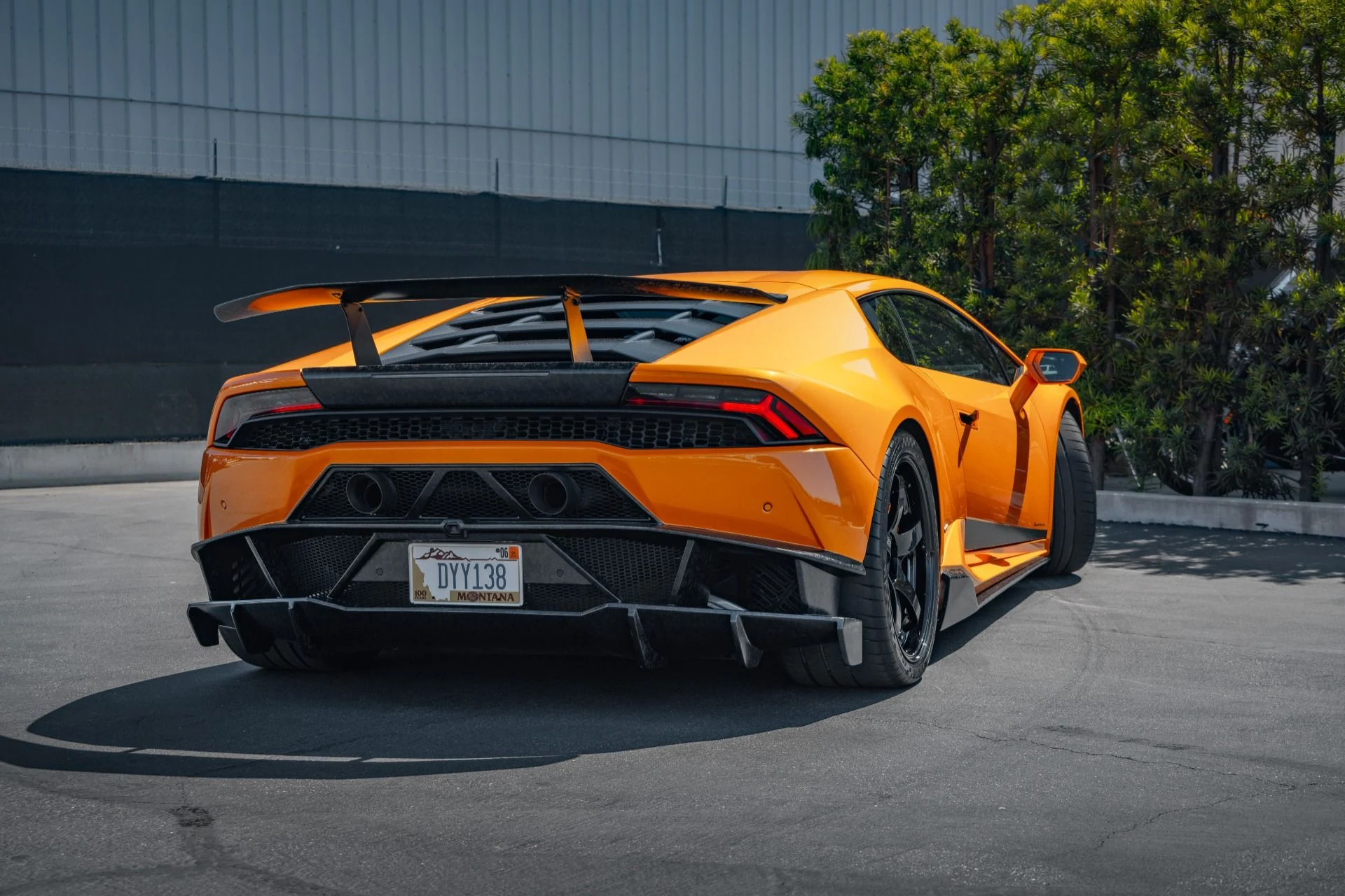 mph021_3770418902_Used_2015_Lamborghini_Huracan_VF_Supercharger_LP_610_4_1760479493_47adcc1ed1