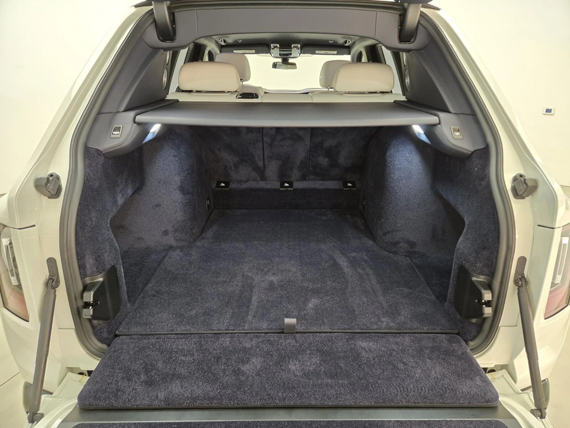 mph021_3770799867_New_2026_Rolls_Royce_Cullinan_1776403043_b1282b806b