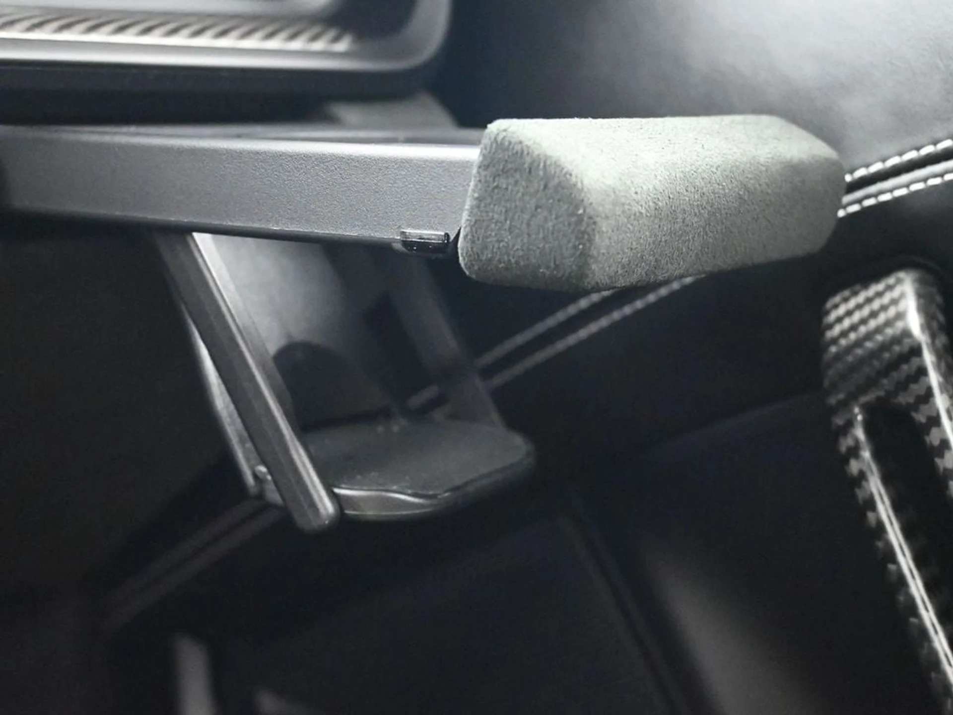 mph021_3774752006_10c62fc1df784db4847e0a05db7143dfx_5b9c54923f