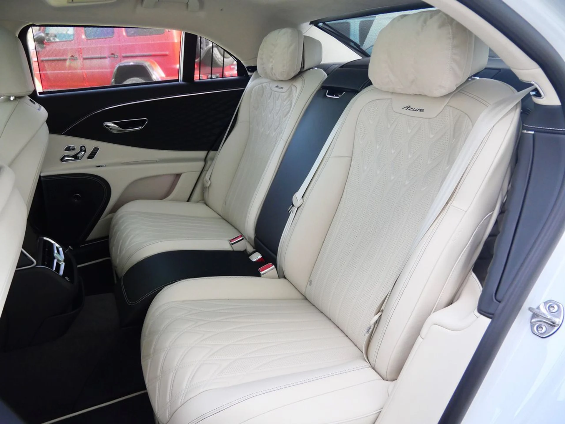 mph021_3777295433_de10a0715dba74d02808fa6fb015f596x_dcb22a015f