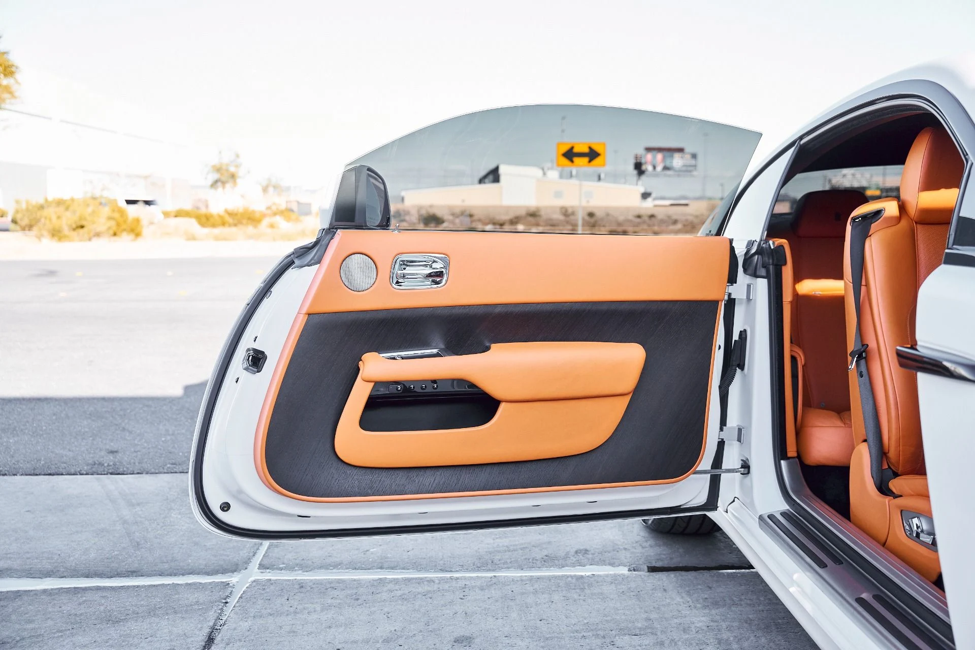 mph021_3778107873_Used_2019_Rolls_Royce_Wraith_Base_1772849600_80bafc15dd