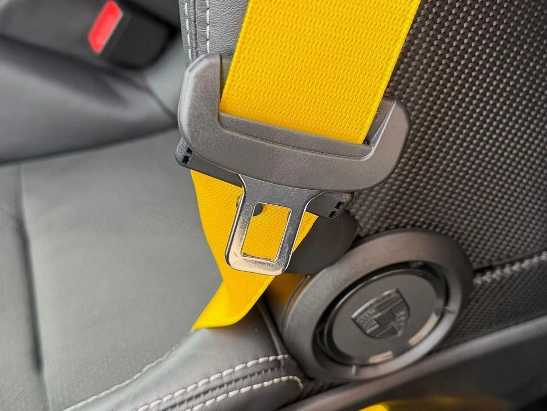 mph021_377914856_Tvrv_Tc_F3qmz_L_Mhp_MC_8ytii2xz_QU_7d2a067739