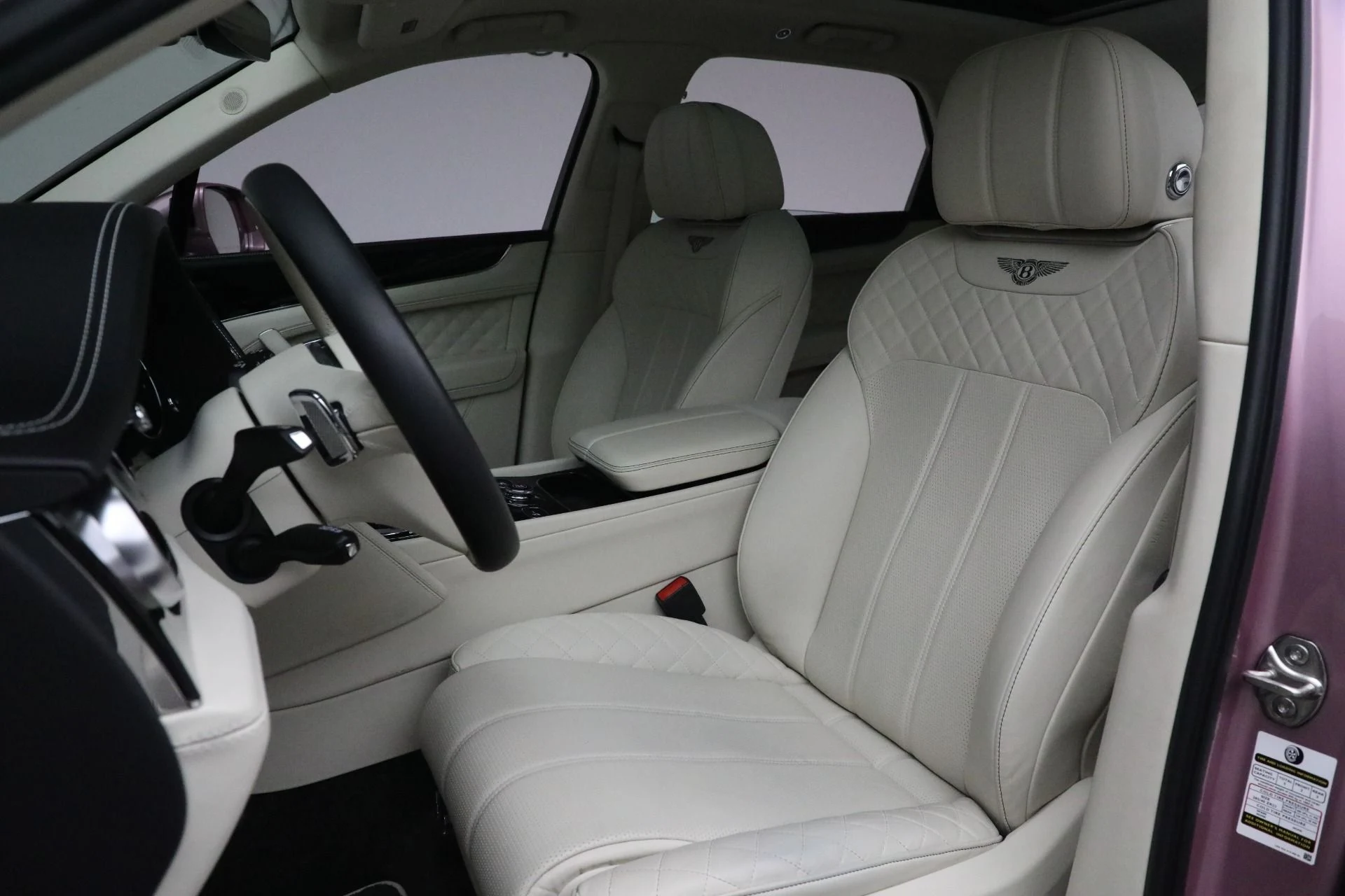 mph021_3782983928_Used_2019_Bentley_Bentayga_V8_1721831801_213b7de4be