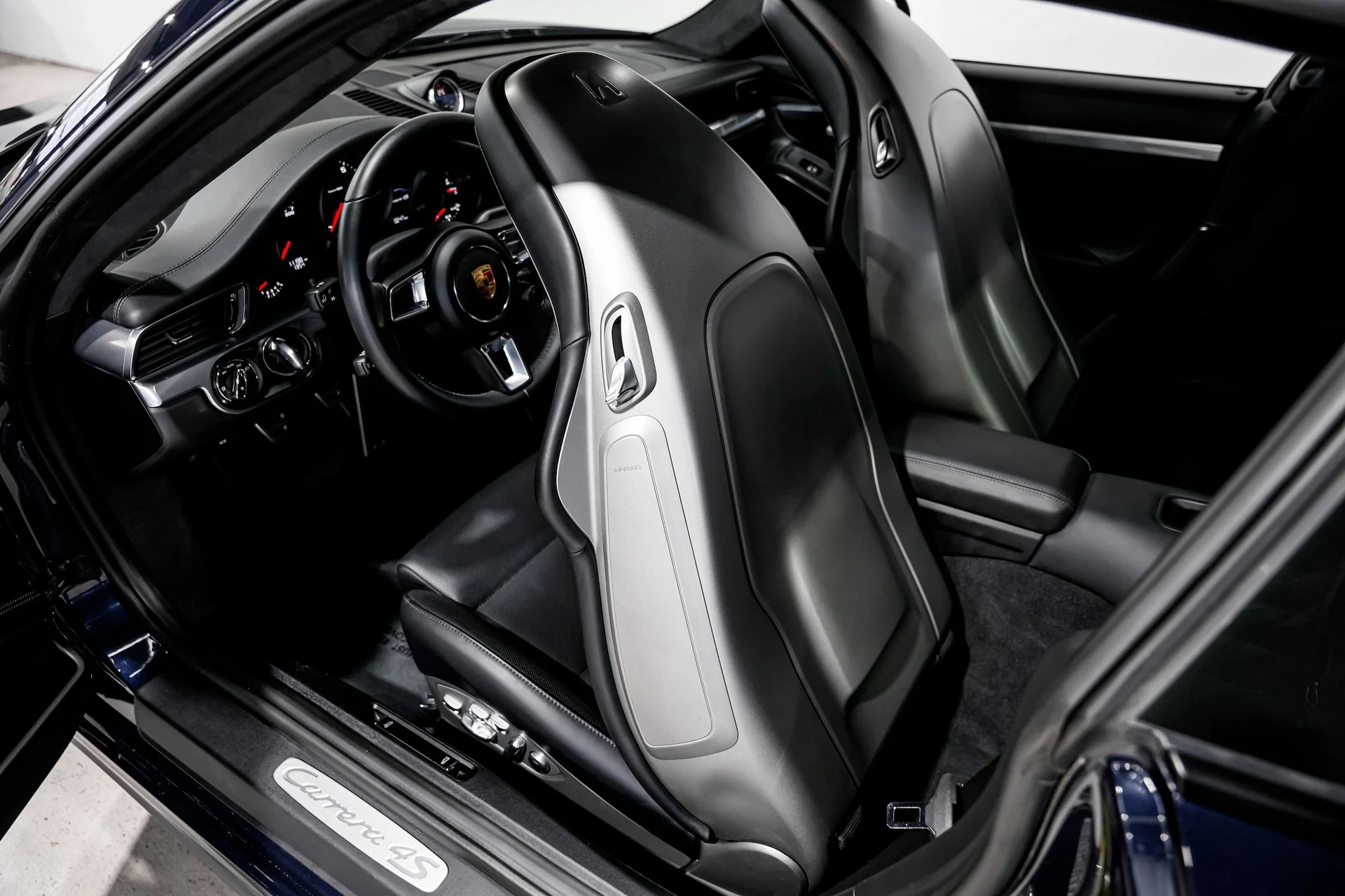 mph021_3786136050_984d82f8faecaac6fc2d50b982e3be93x_731b728105