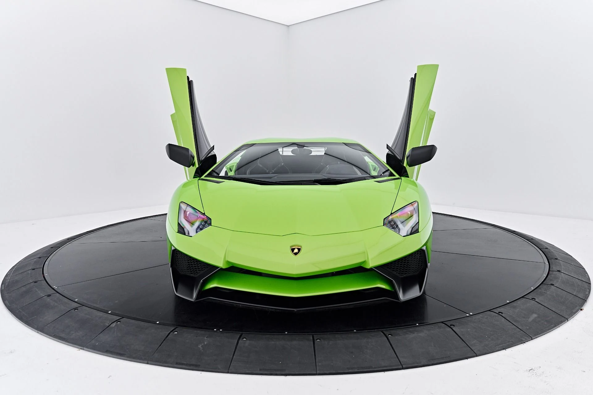 mph021_3786917127_Used_2016_Lamborghini_Aventador_LP_750_4_Super_Veloce_1791227463_2598a8a8c4