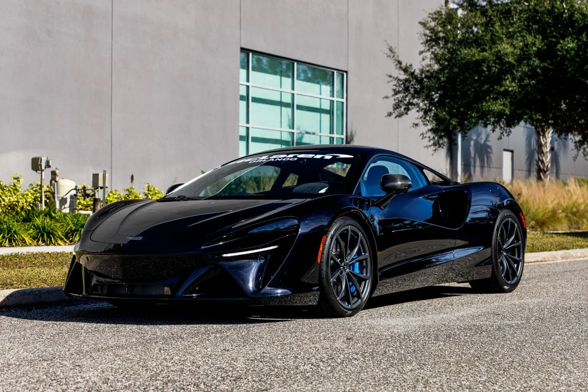 mph021_3798728466_396_p22_l_0b1958c48d