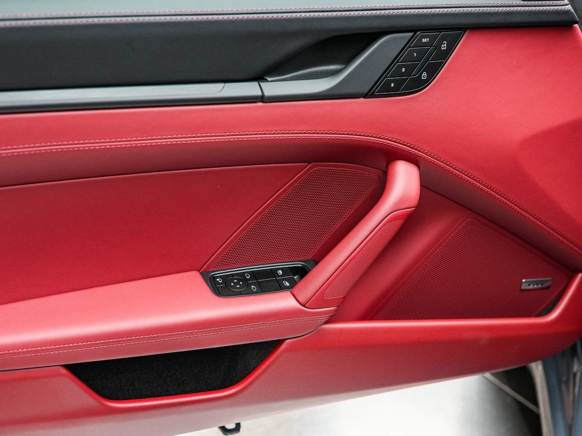 mph021_3806026568_68948033d6290c8d0dd42c68d5bb6111x_0d39c433df