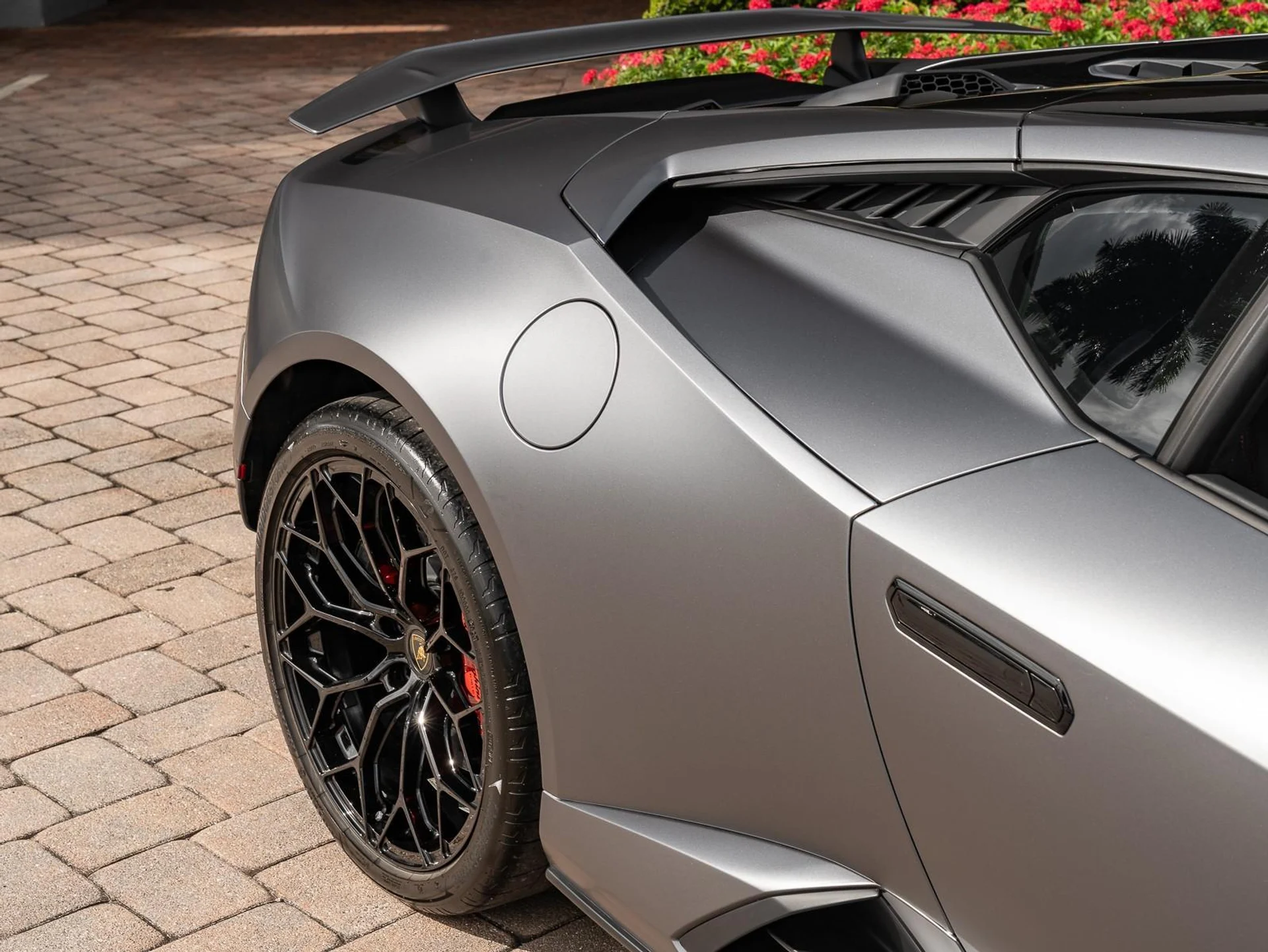 mph021_3813650191_Used_2024_Lamborghini_Huracan_Tecnica_1766091974_977357ec8f