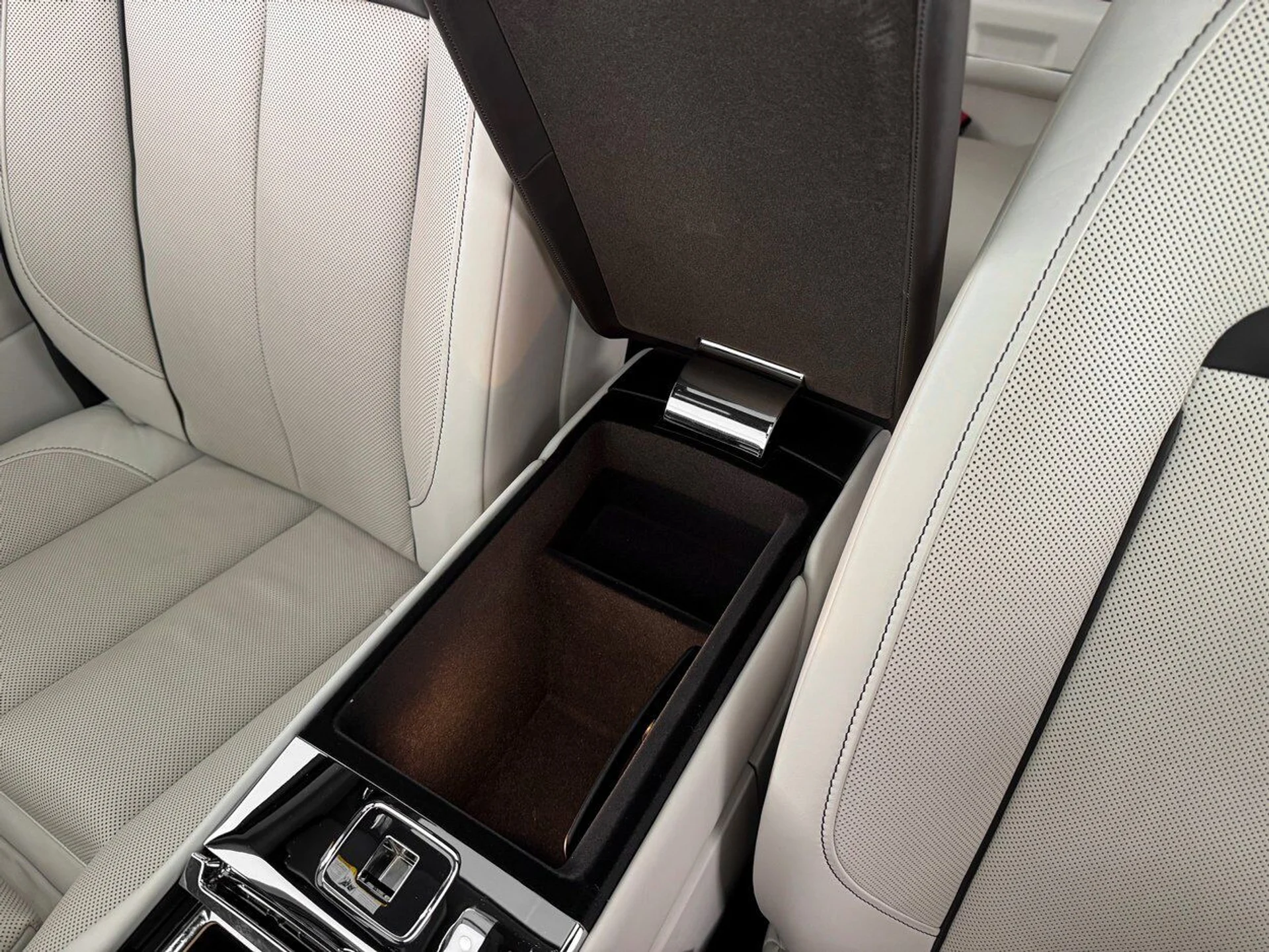 mph021_3819453689_d4d7453145b7a40cc1522f80f75d9ae6_721005db86