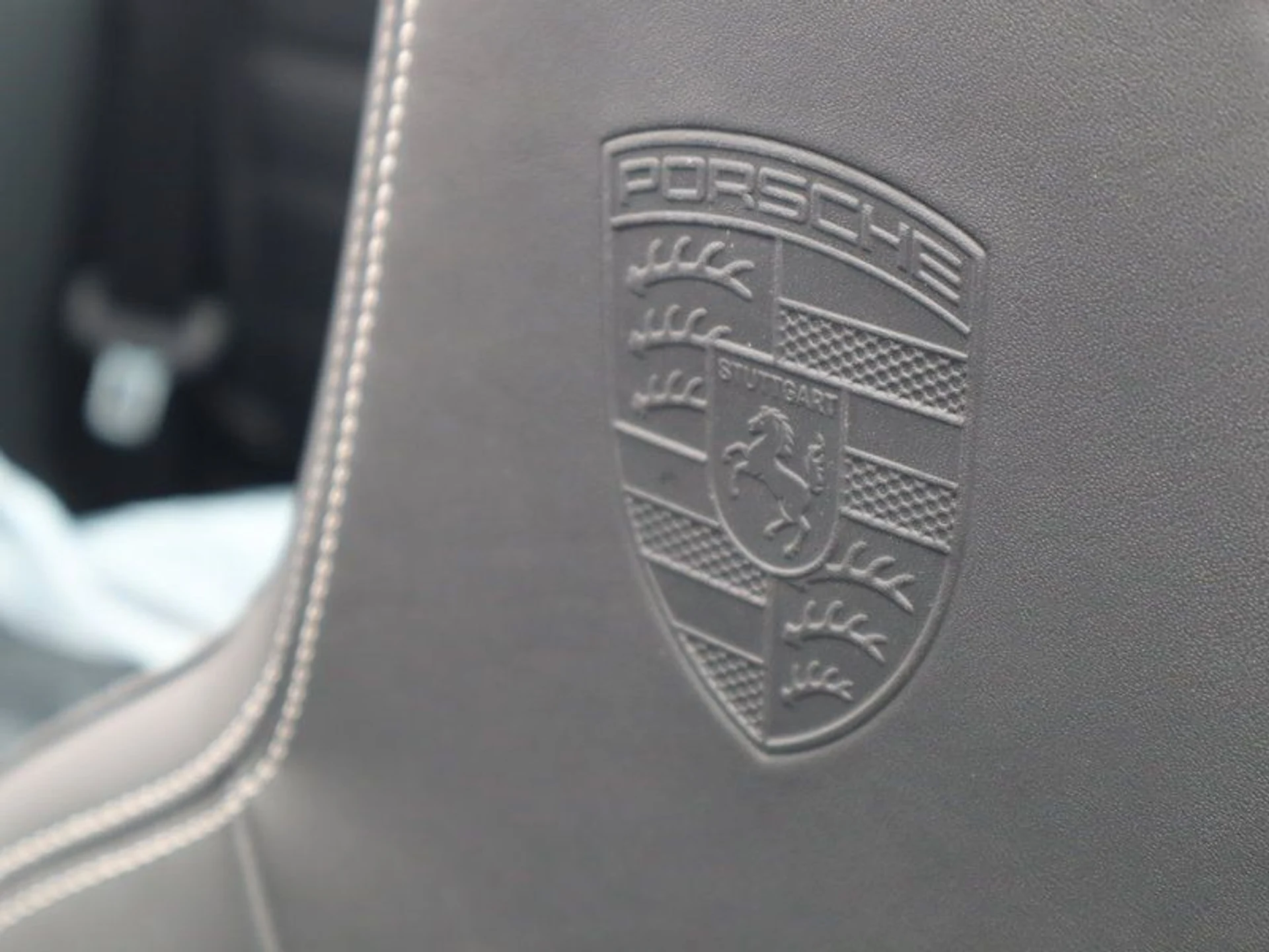 mph021_3826479635_37793997_03677_d2ba697a161d02fb7c913b524670cef8_0565567c89