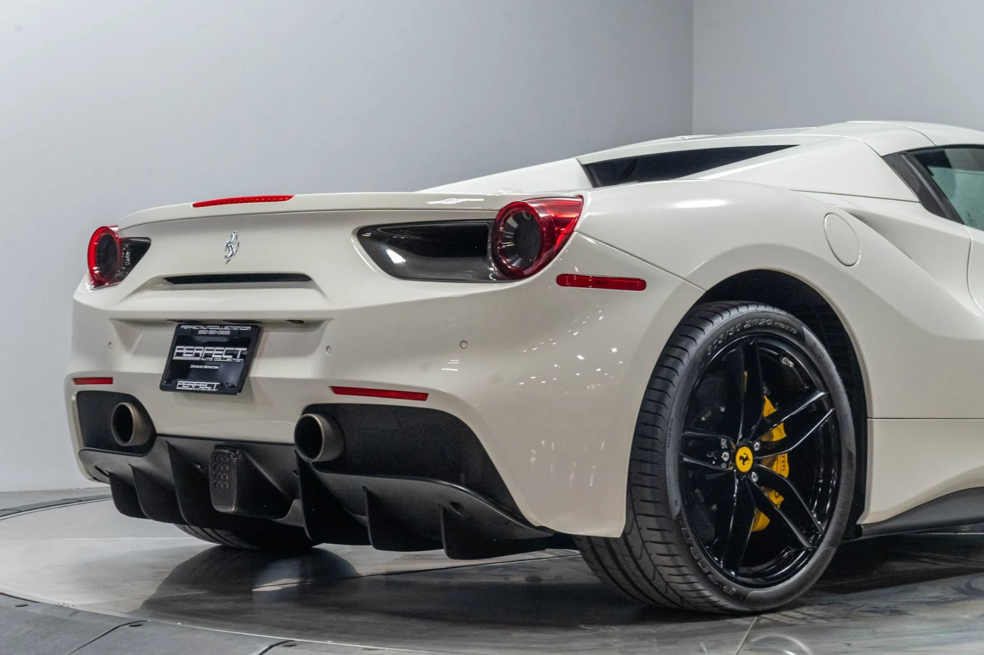 mph021_3829725241_Used_2016_Ferrari_488_Spider_1784843221_e6d0b10770