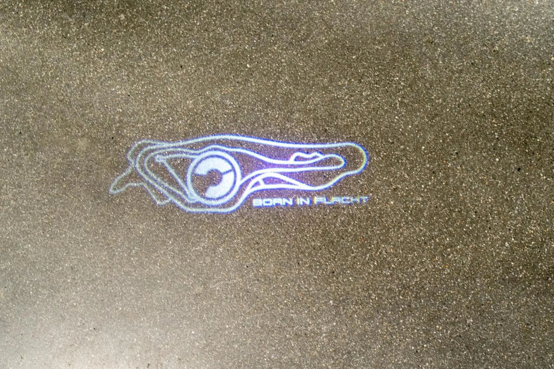 mph021_3834890229_de39d9f20e11771894b68ecf72d26a4d_dfe7b1d3e4