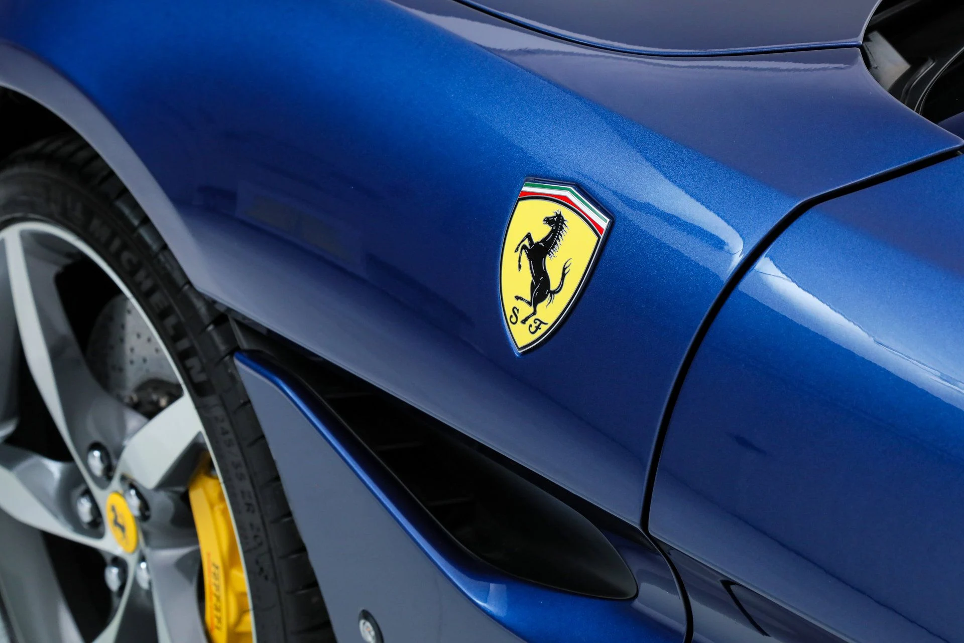 mph021_3836938579_487705e655b15d9607b81365f278da0b_aa19a0a44d