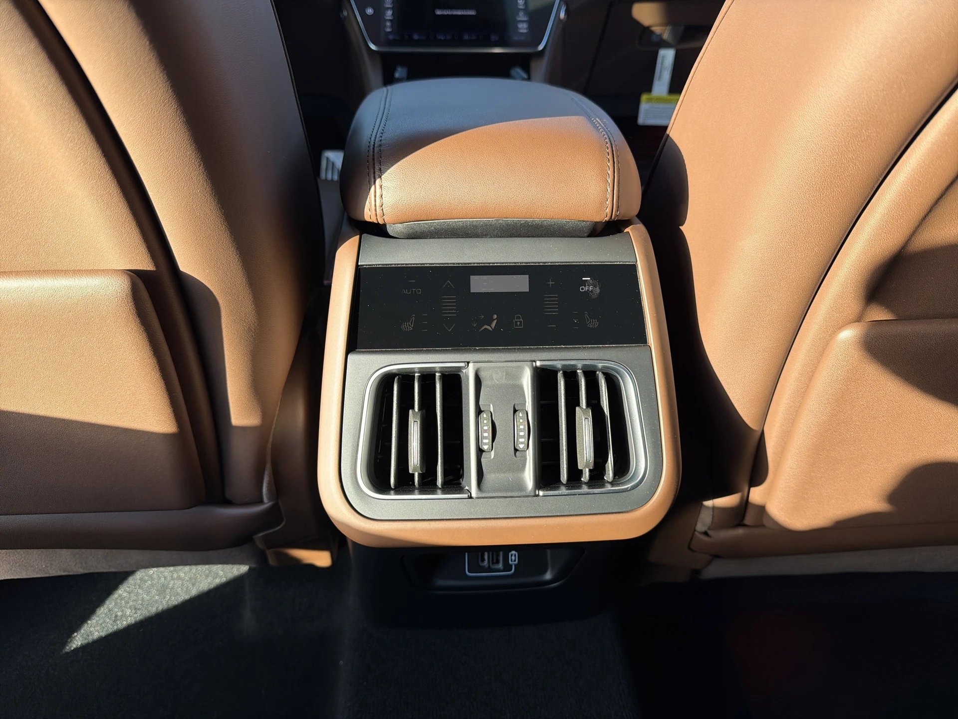 mph021_3839675697_22_8230ca7b33