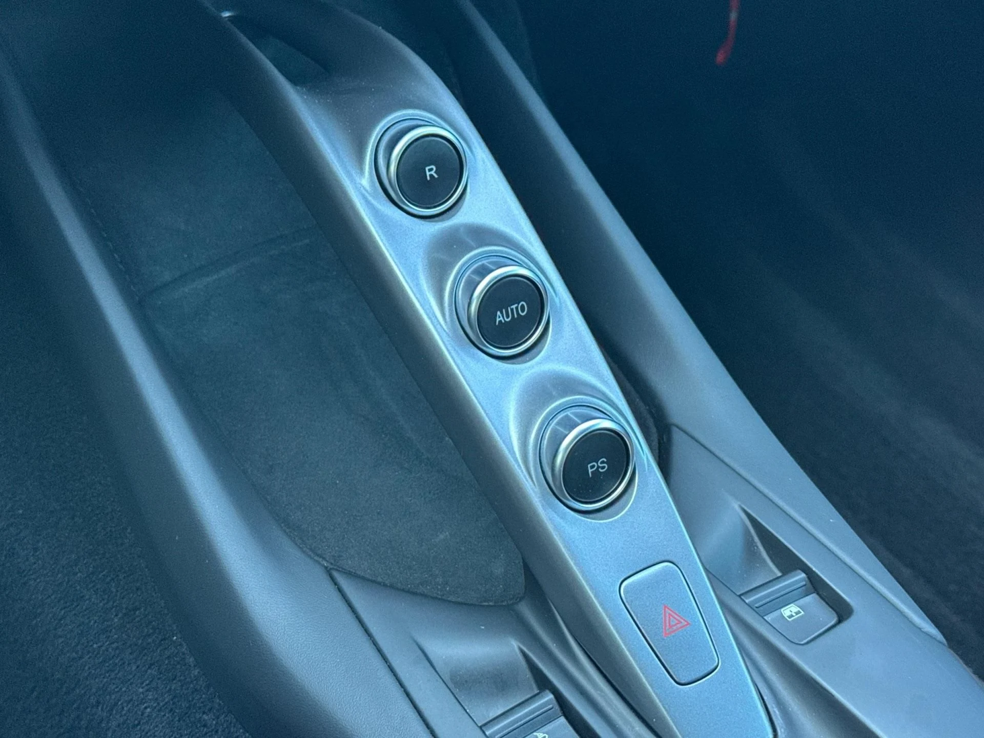 mph021_3852299854_Used_2022_Ferrari_812_GTS_1756563243_4e50fd481f