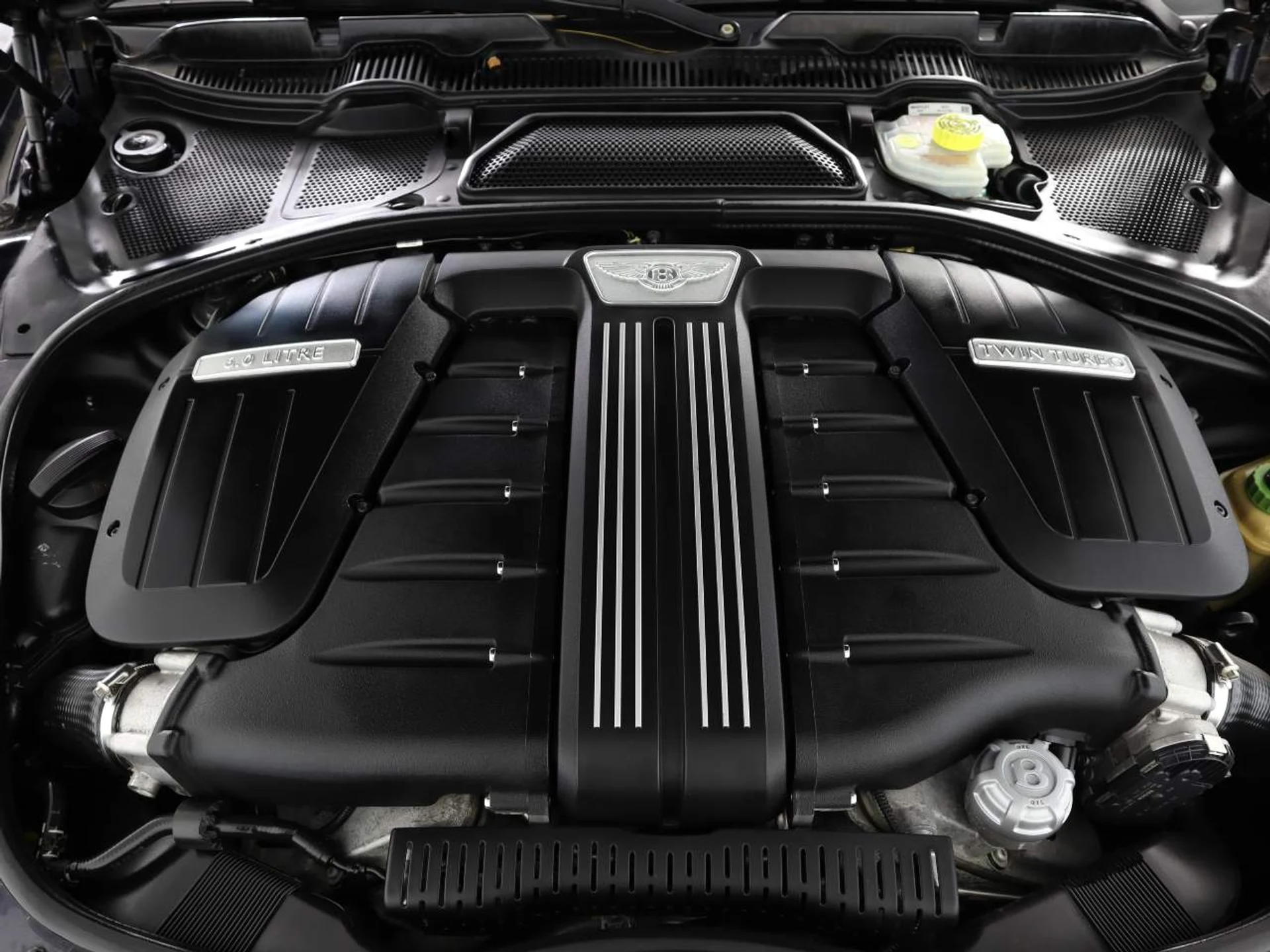 mph021_3852635814_31dad69babe81e1fce63e514d2c3de0d_bf20b1714c