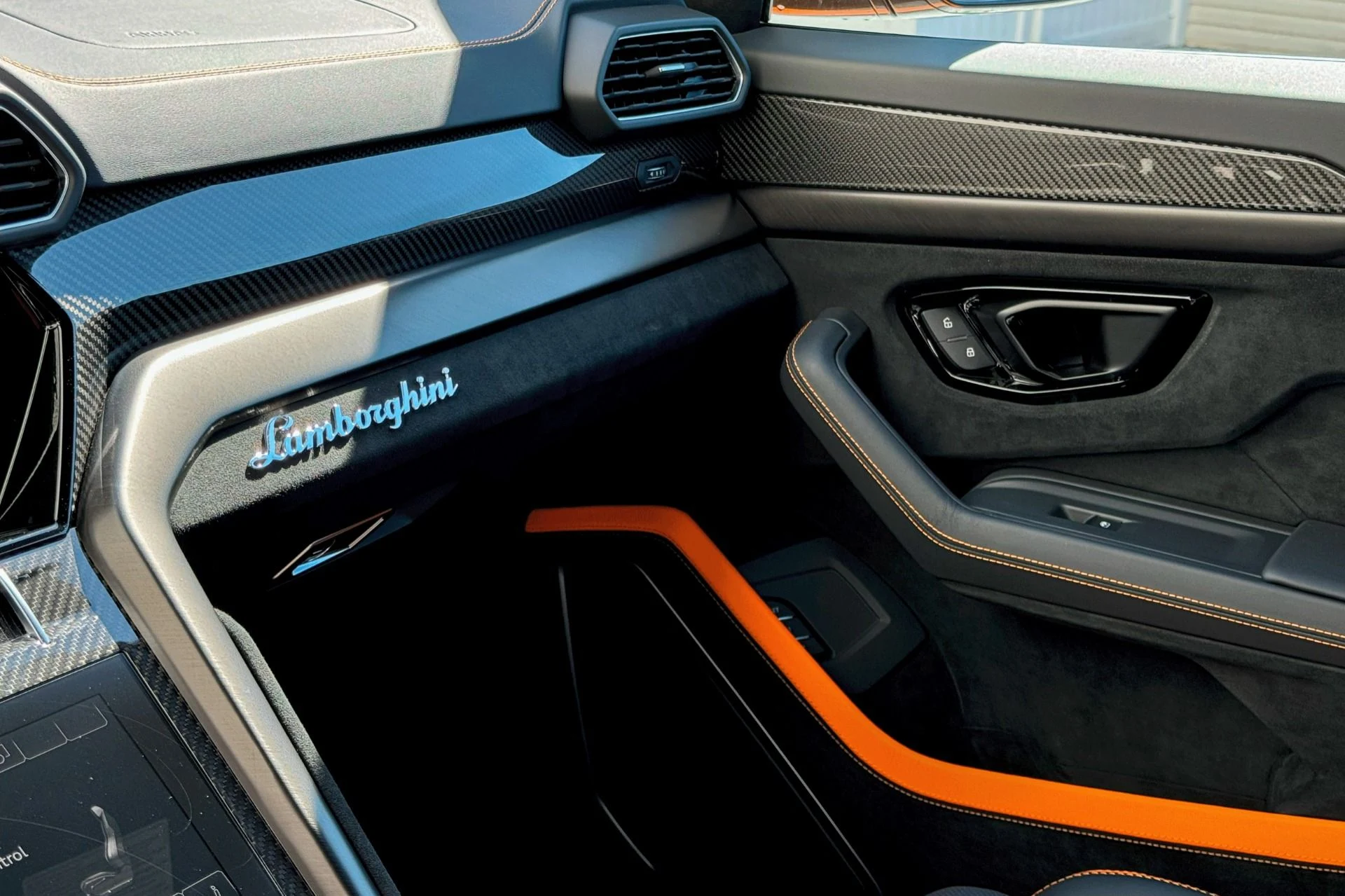 mph021_3853377069_Used_2024_Lamborghini_Urus_Performante_1741676179_a6e947b727