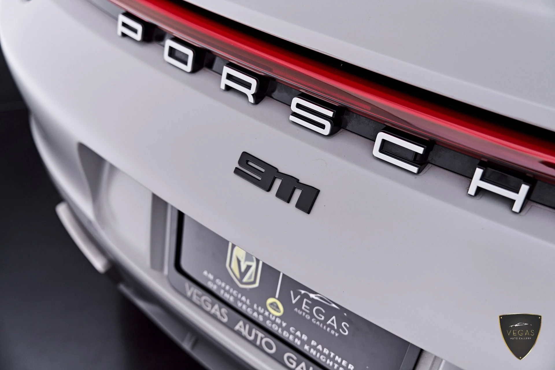 mph021_387211112_Used_2023_Porsche_911_Carrera_1783042997_4d120d090c