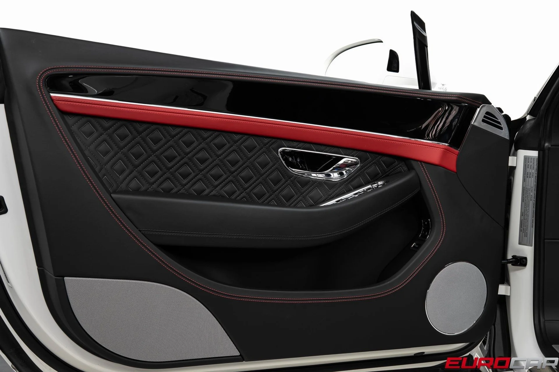 mph021_3877151917_image_22_a45a9e48f2