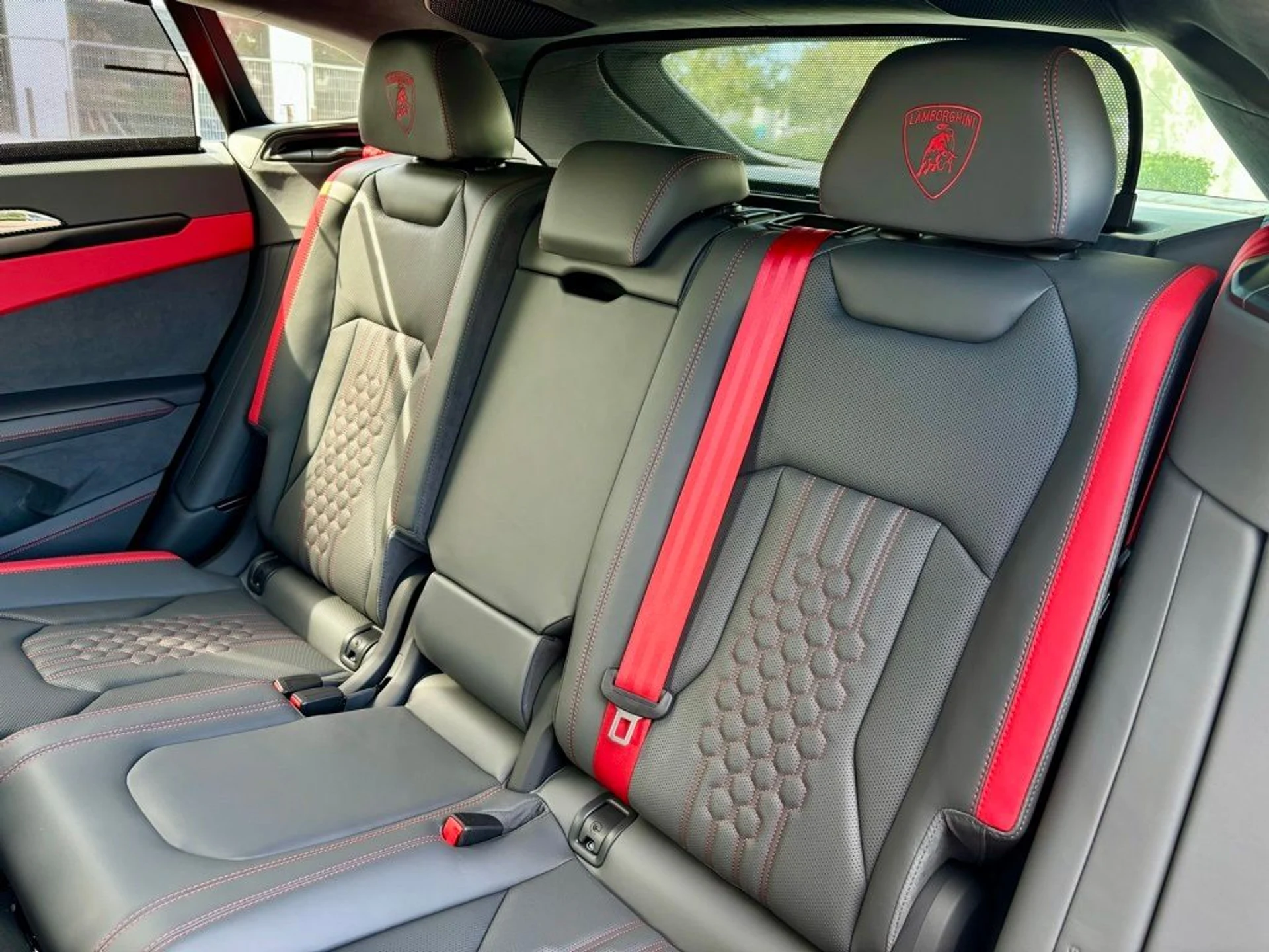 mph021_3877491392_2cd777a87fdc451440373b6e5e4e40c5_d700c83549