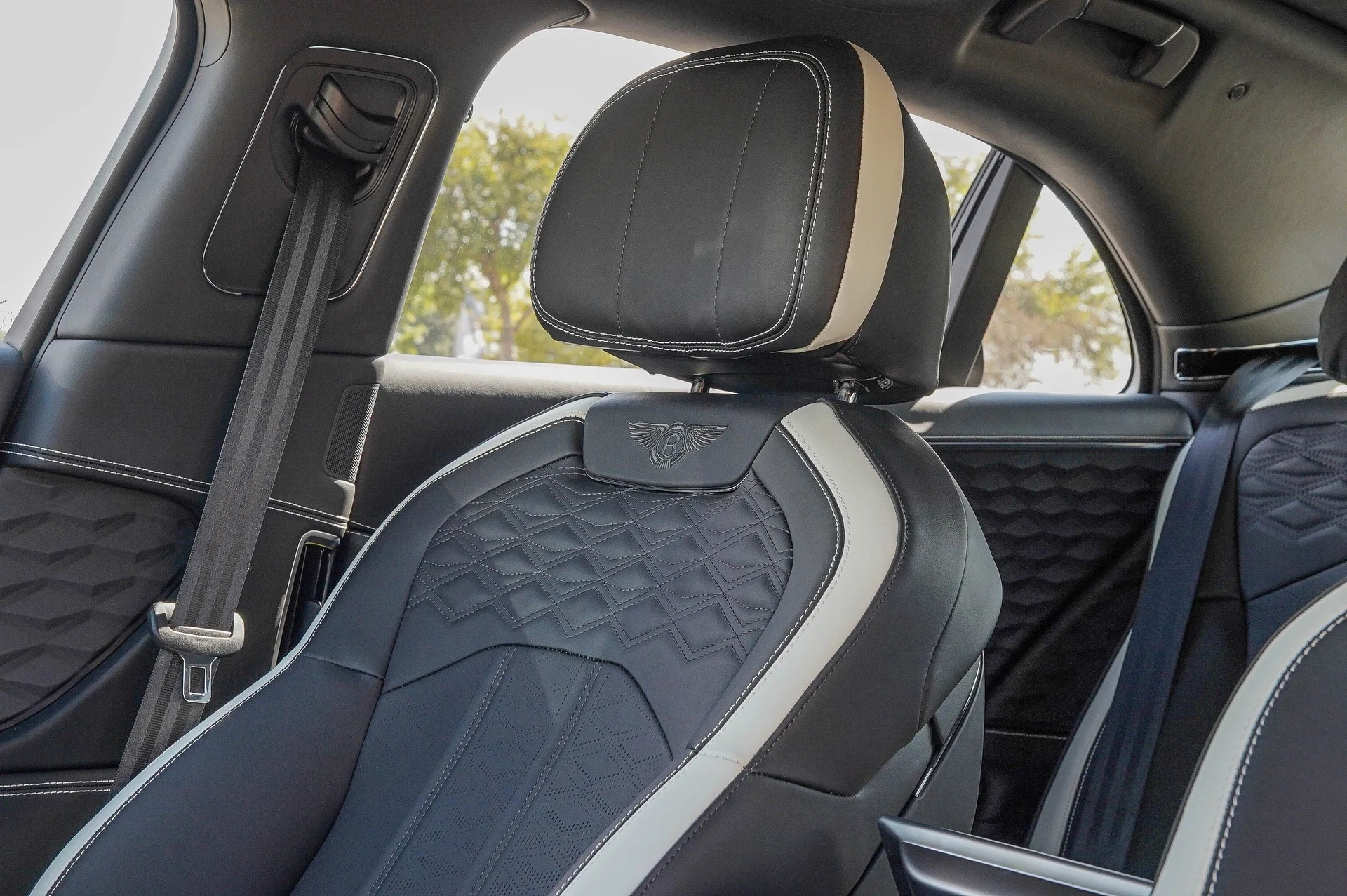 mph021_3880712671_Hi_Tech_Luxury_Imports_LLC_SCBBR_6_ZG_7_TC_024366_image_21_f915905a2d