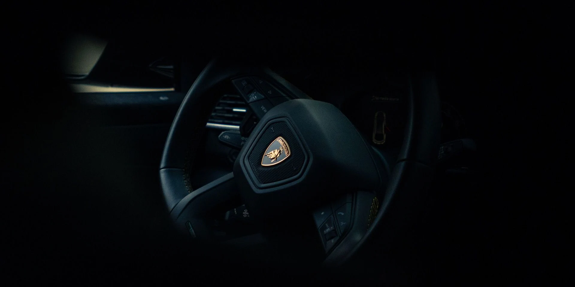 mph021_3881750767_Used_2023_Lamborghini_Urus_Performante_1774898175_4be0812888